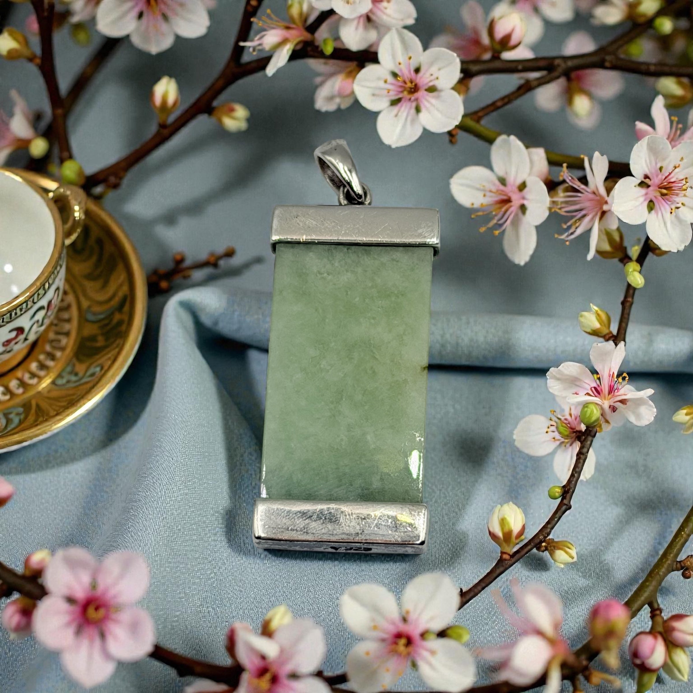 925 Sterling Silver Asian Necklace Pendant with Green Jade