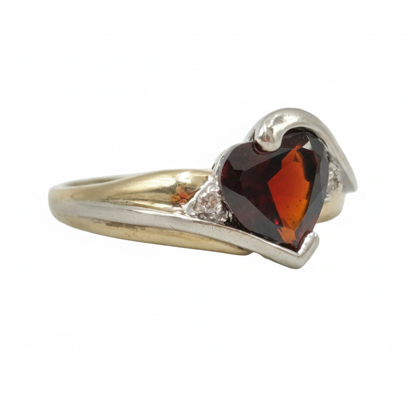 Solid 10K Yellow Gold Ring with Heart-Cut Garnet & Diamond Accents – Size 7.5