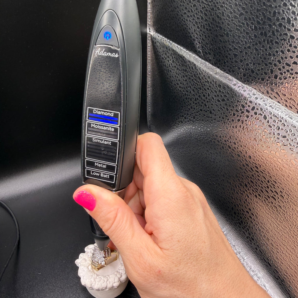 Solid 10K Yellow Gold Ring with Diamond Cluster Size 6.75