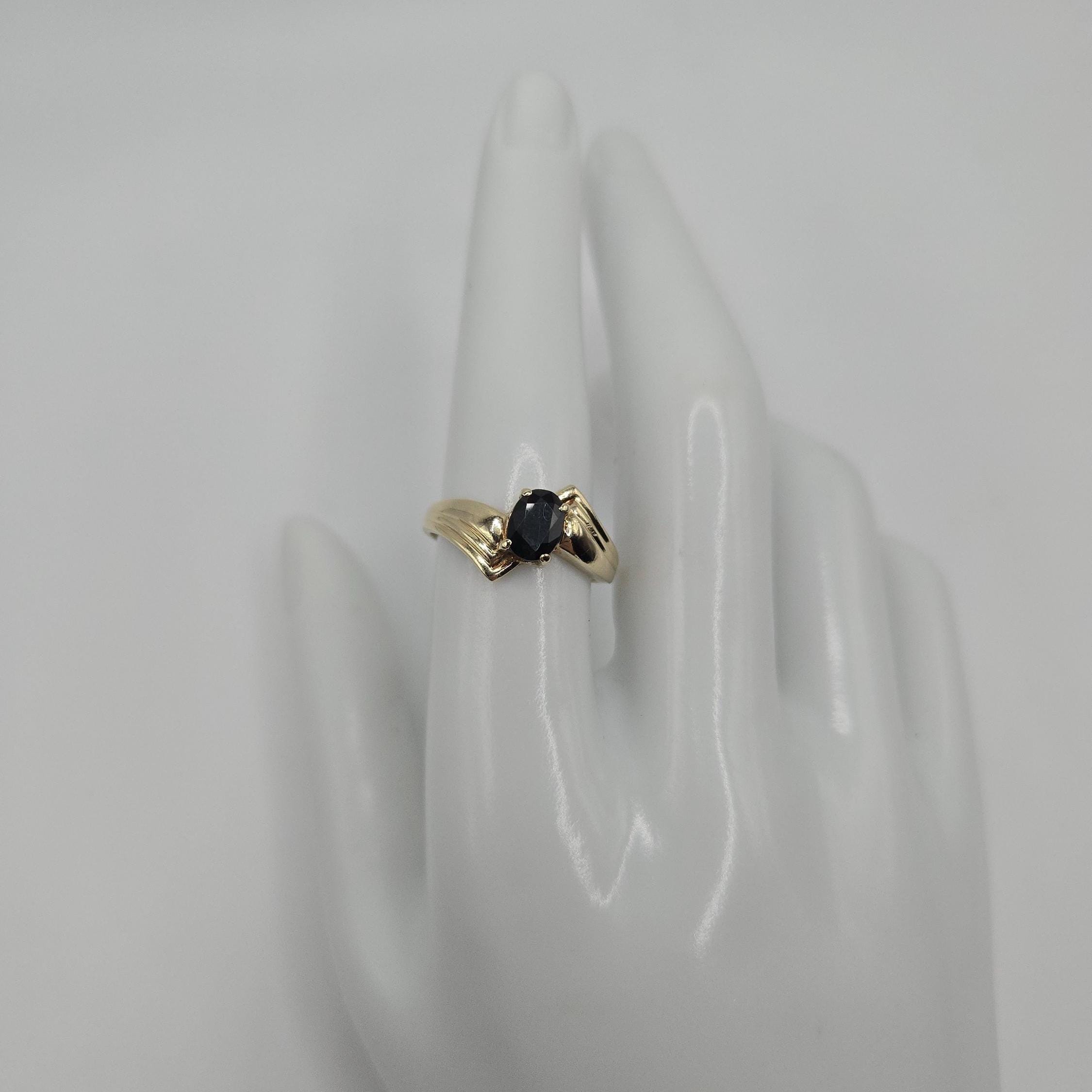 10K Gold and Blue Sapphire Ring Size 7.75