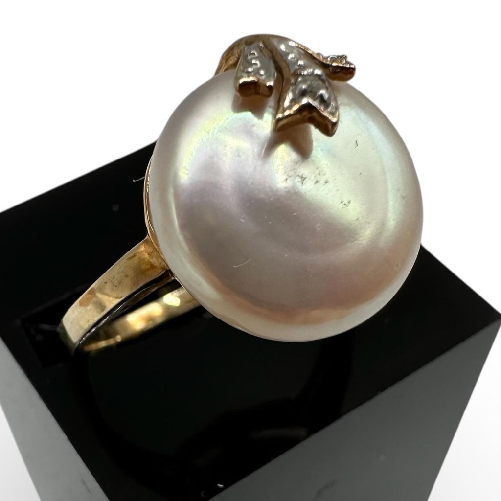 10K Solid Gold Mother of Pearl Ring with Diamond Accents, Size 6.75