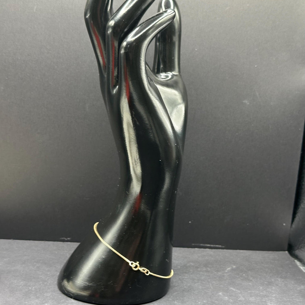 14K Gold Delicate Bracelet 7.5 Inches