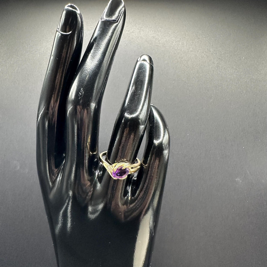 14K Gold Ring with Amethyst and Diamond Accent Size 6.25