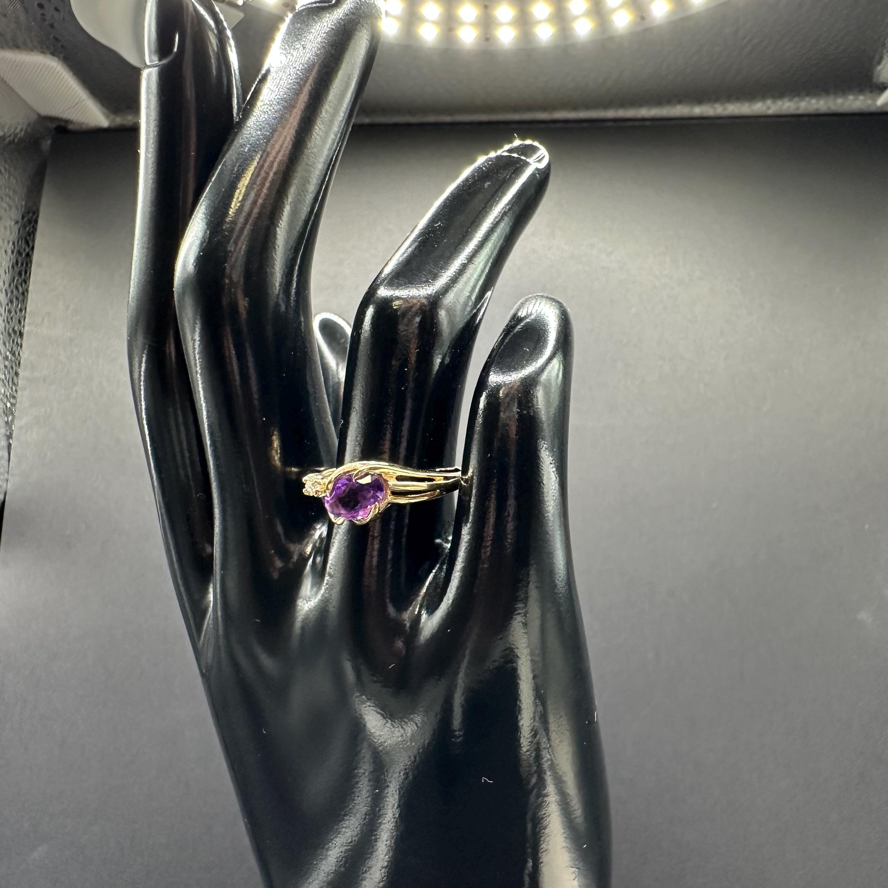14K Gold Ring with Amethyst and Diamond Accent Size 6.25