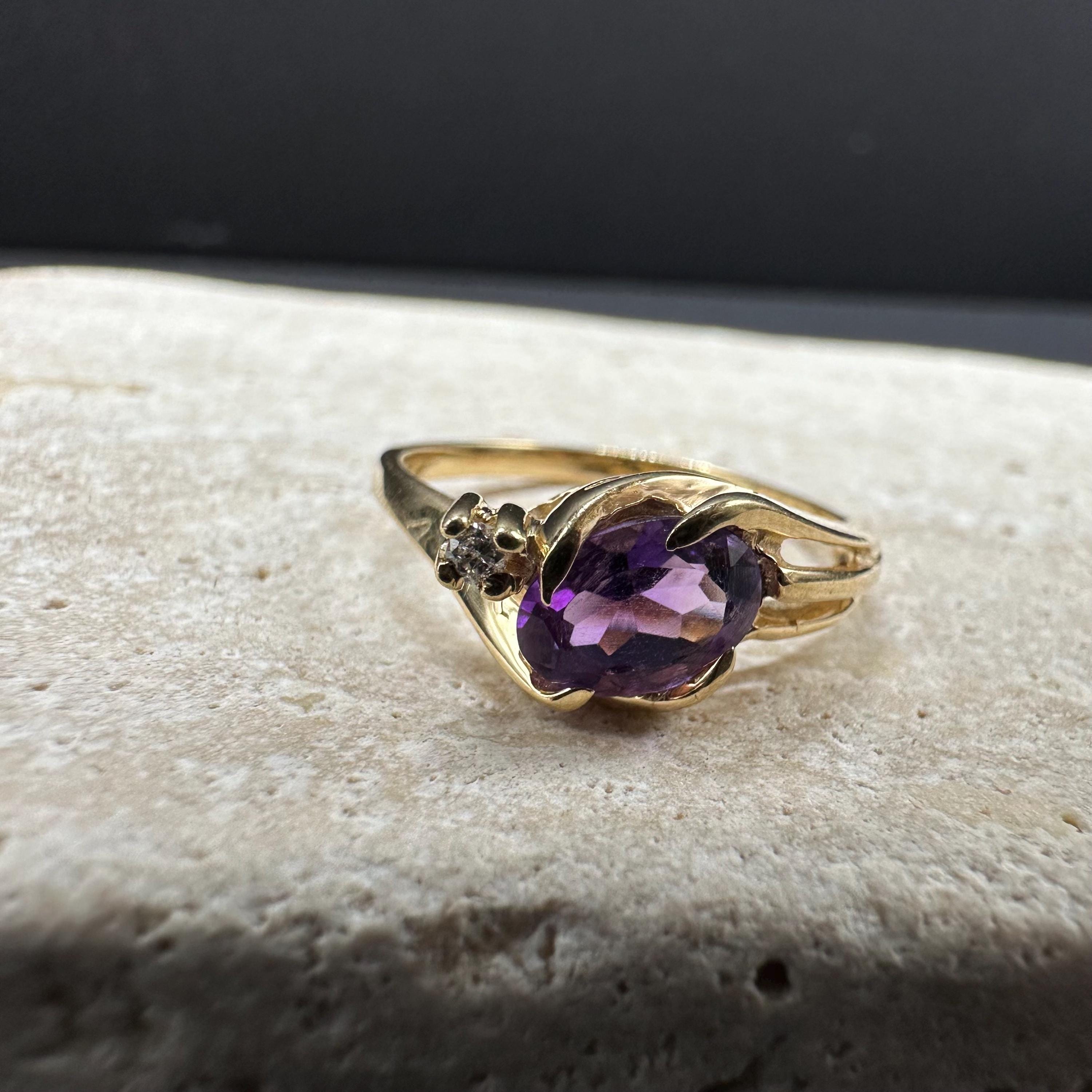 14K Gold Ring with Amethyst and Diamond Accent Size 6.25