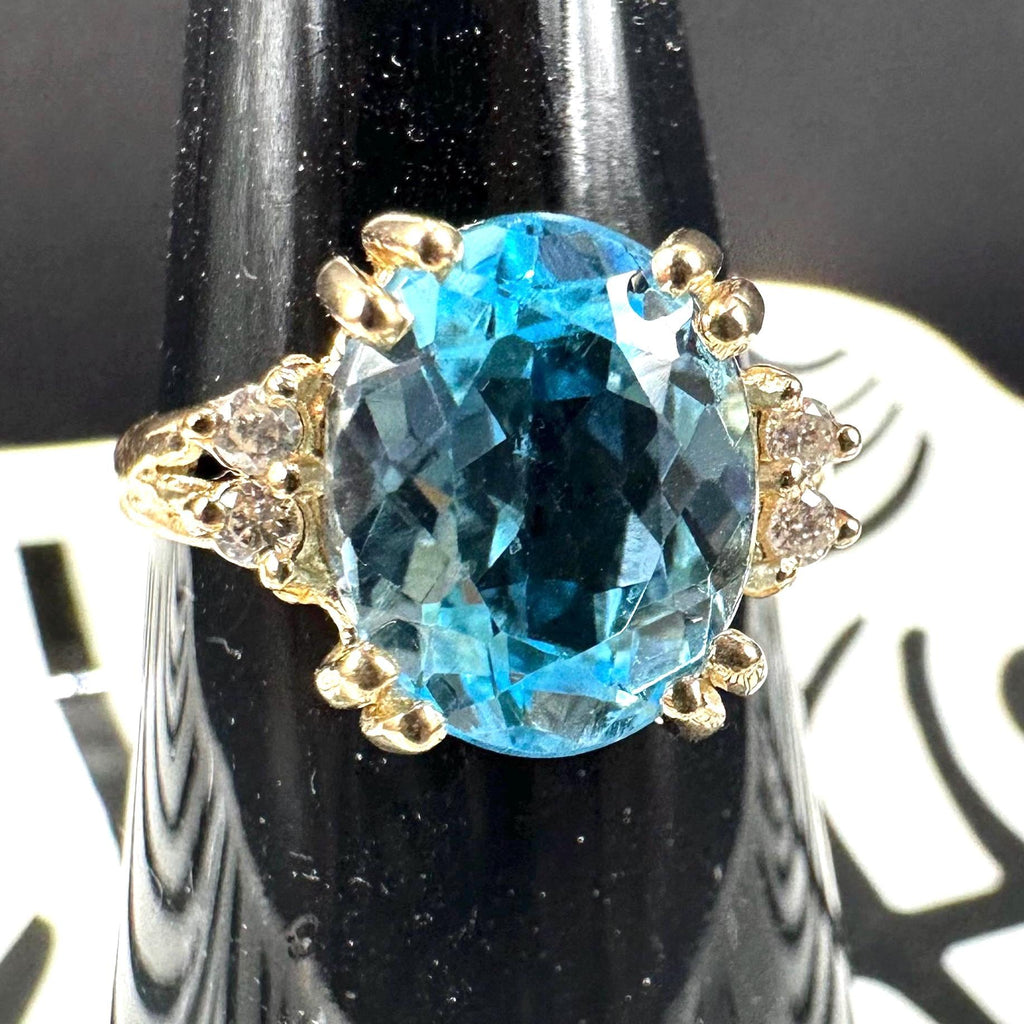 14K Gold Ring with Blue Topaz and Diamonds Size 7