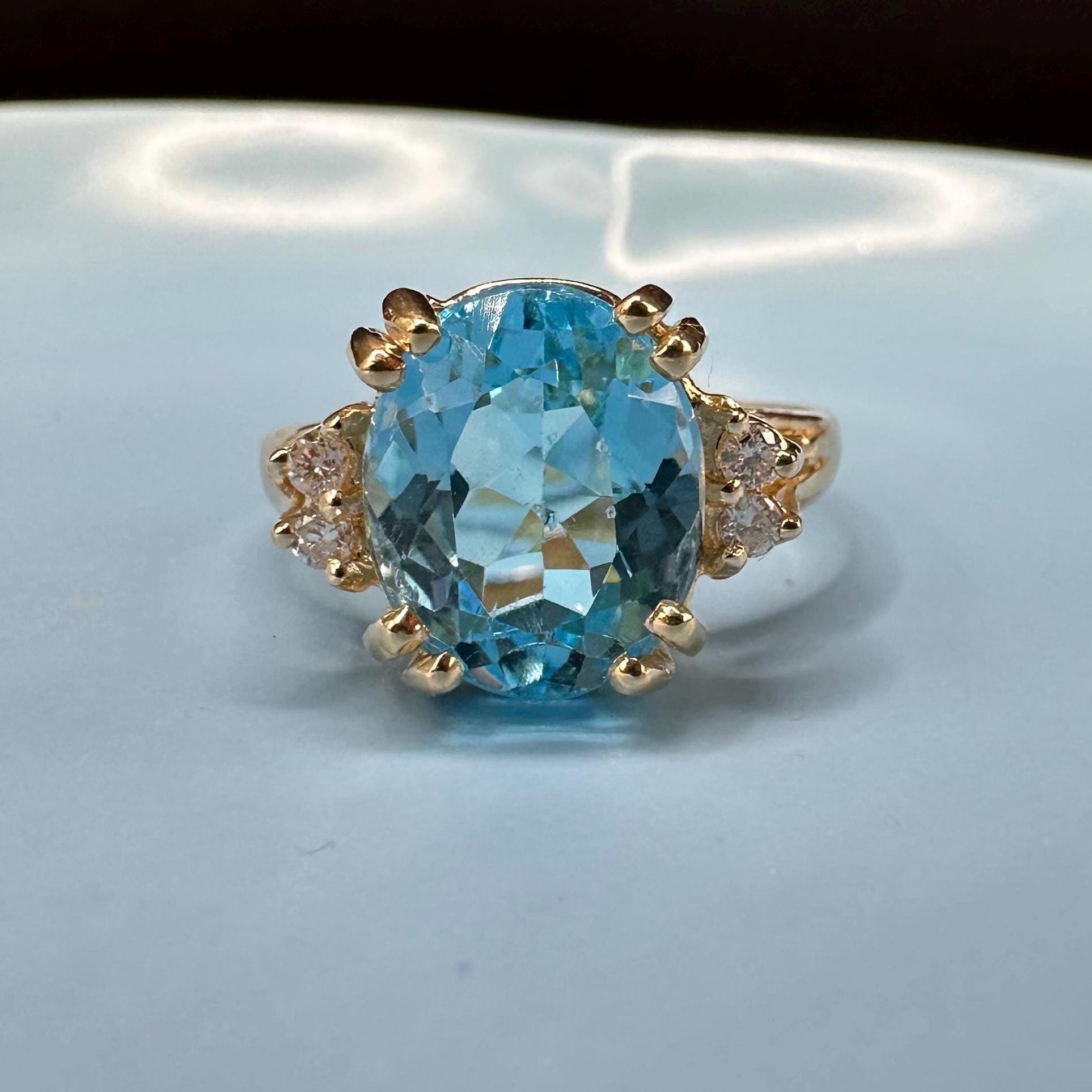 14K Gold Ring with Blue Topaz and Diamonds Size 7