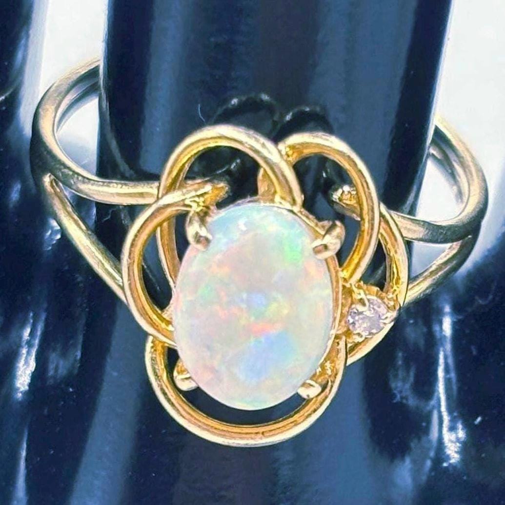 14k Gold Ring with Oval Opal and an Accent Diamond Size 8 Vintage