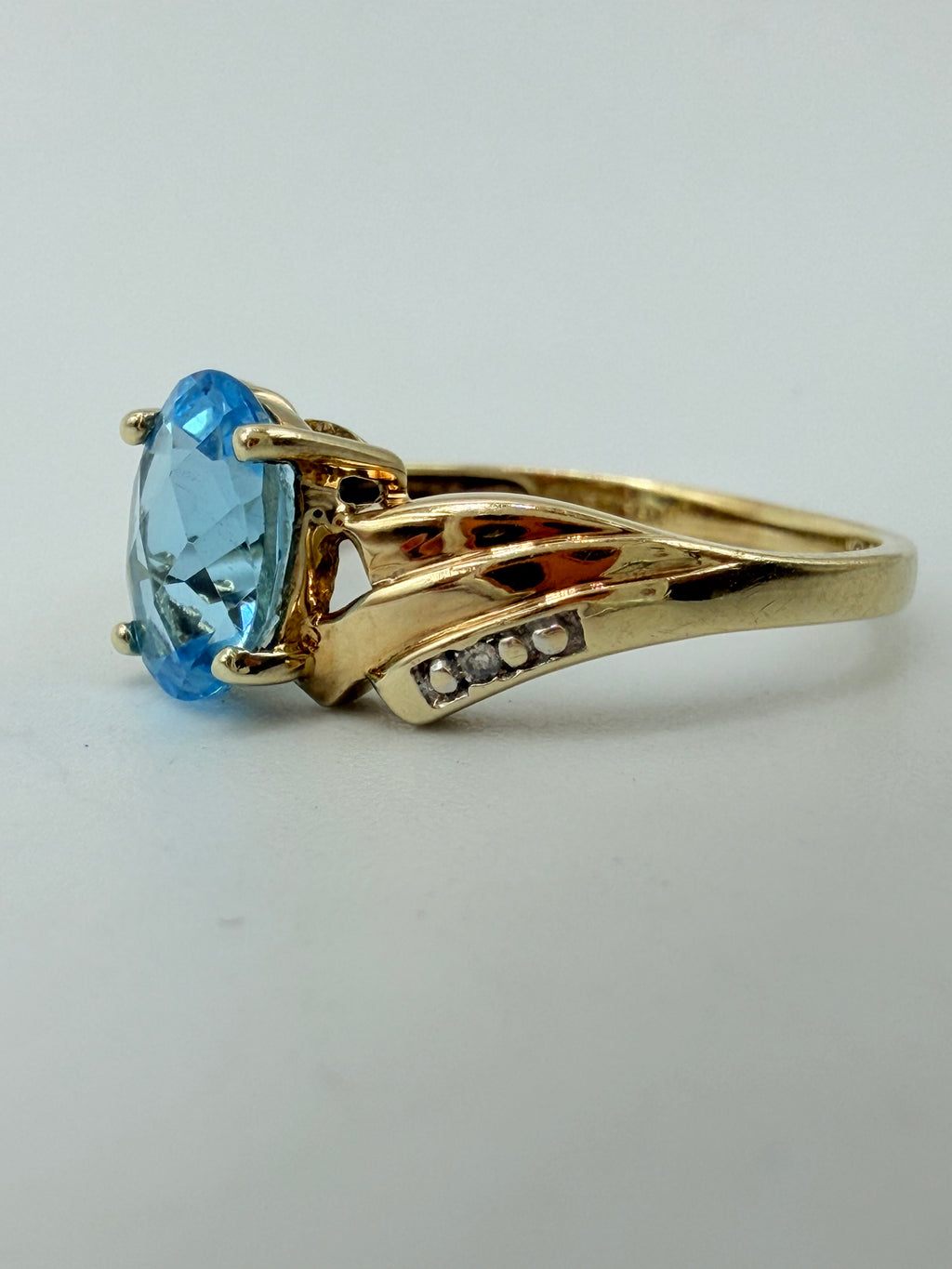 Solid 10K Yellow Gold Ring with Oval-Cut Blue Topaz & Diamond Accents Size 7