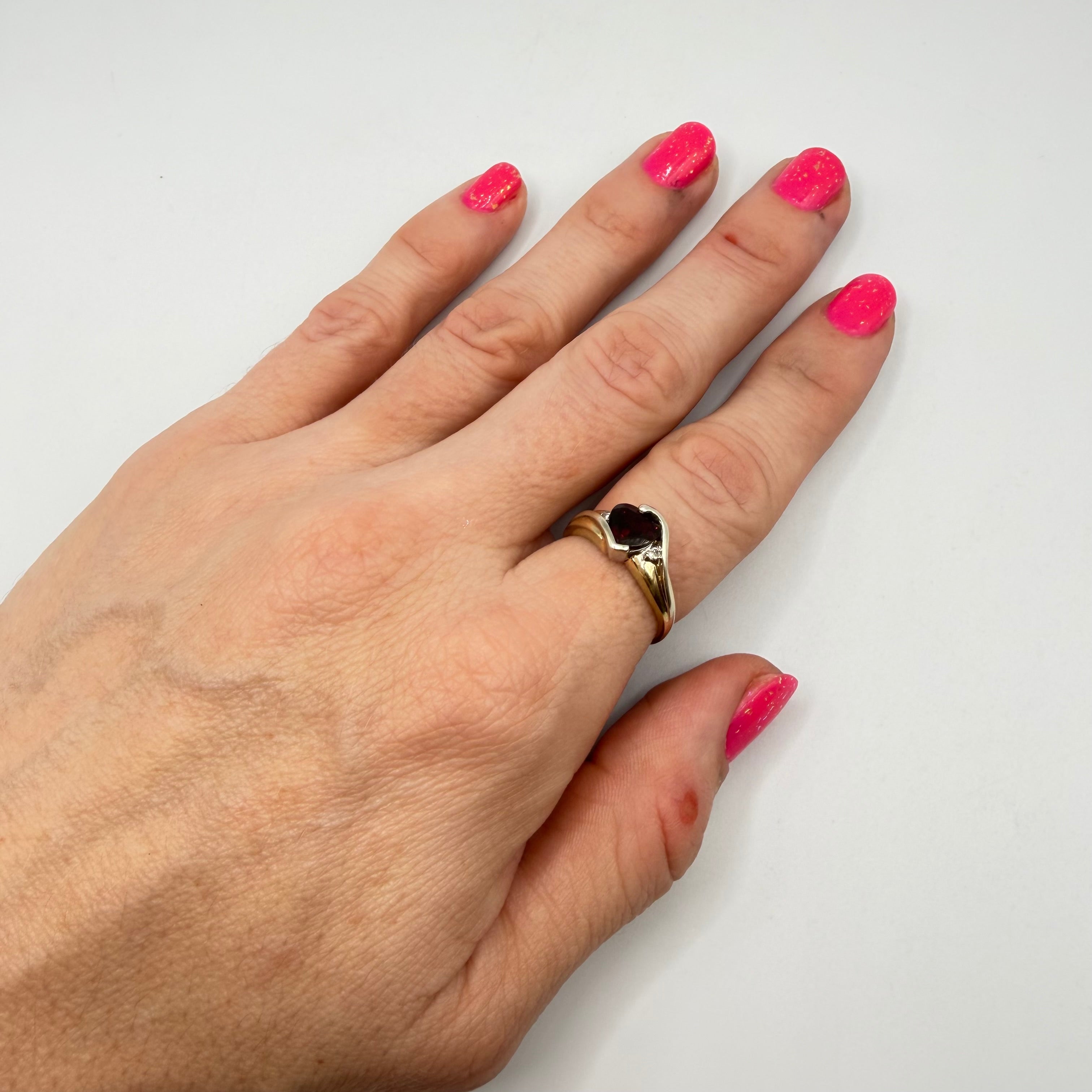 Solid 10K Yellow Gold Ring with Heart-Cut Garnet & Diamond Accents – Size 7.5