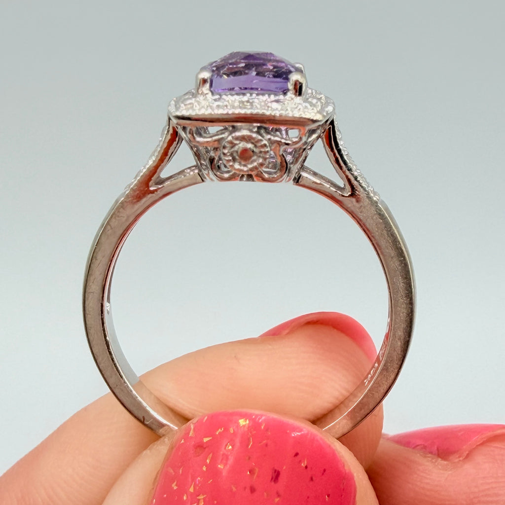 Solid 10K White Gold Ring with Cushion Cut Amethyst Ring Size 7