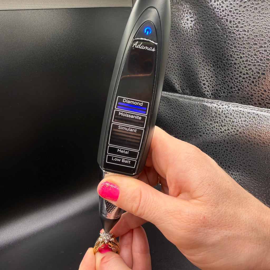 Solid 10K Yellow Gold Ring with Diamonds – Size 7