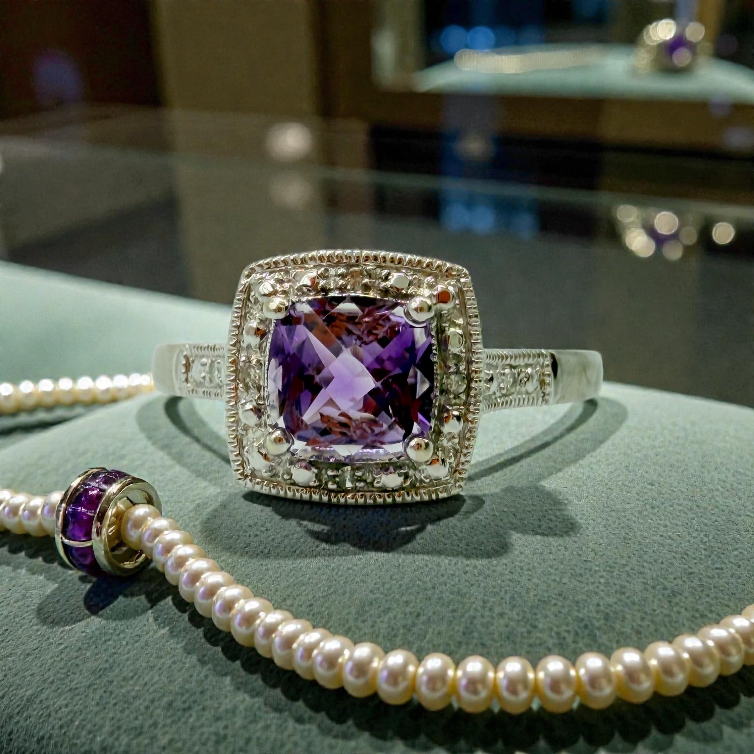 Solid 10K White Gold Ring with Cushion Cut Amethyst Ring Size 7