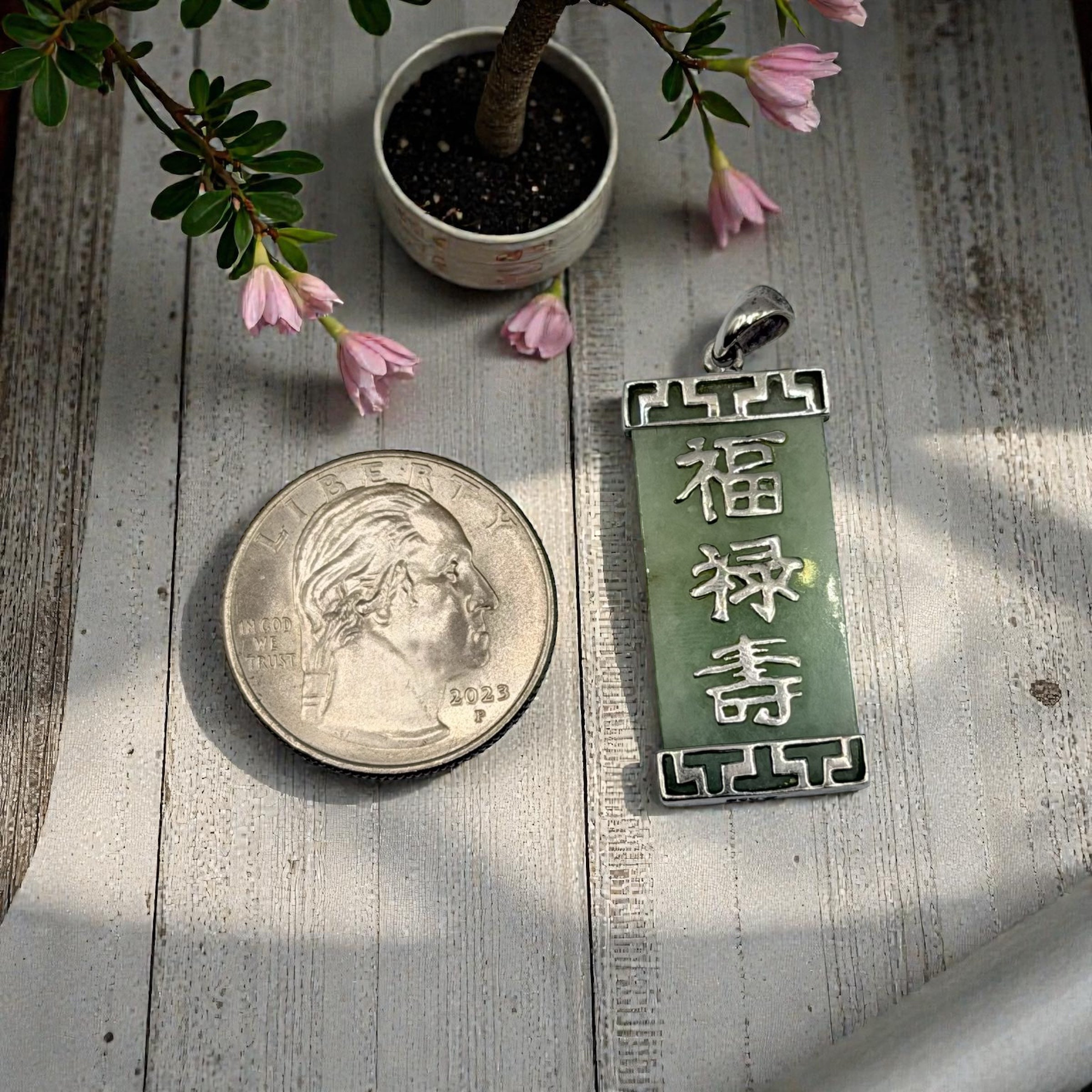 925 Sterling Silver Asian Necklace Pendant with Green Jade