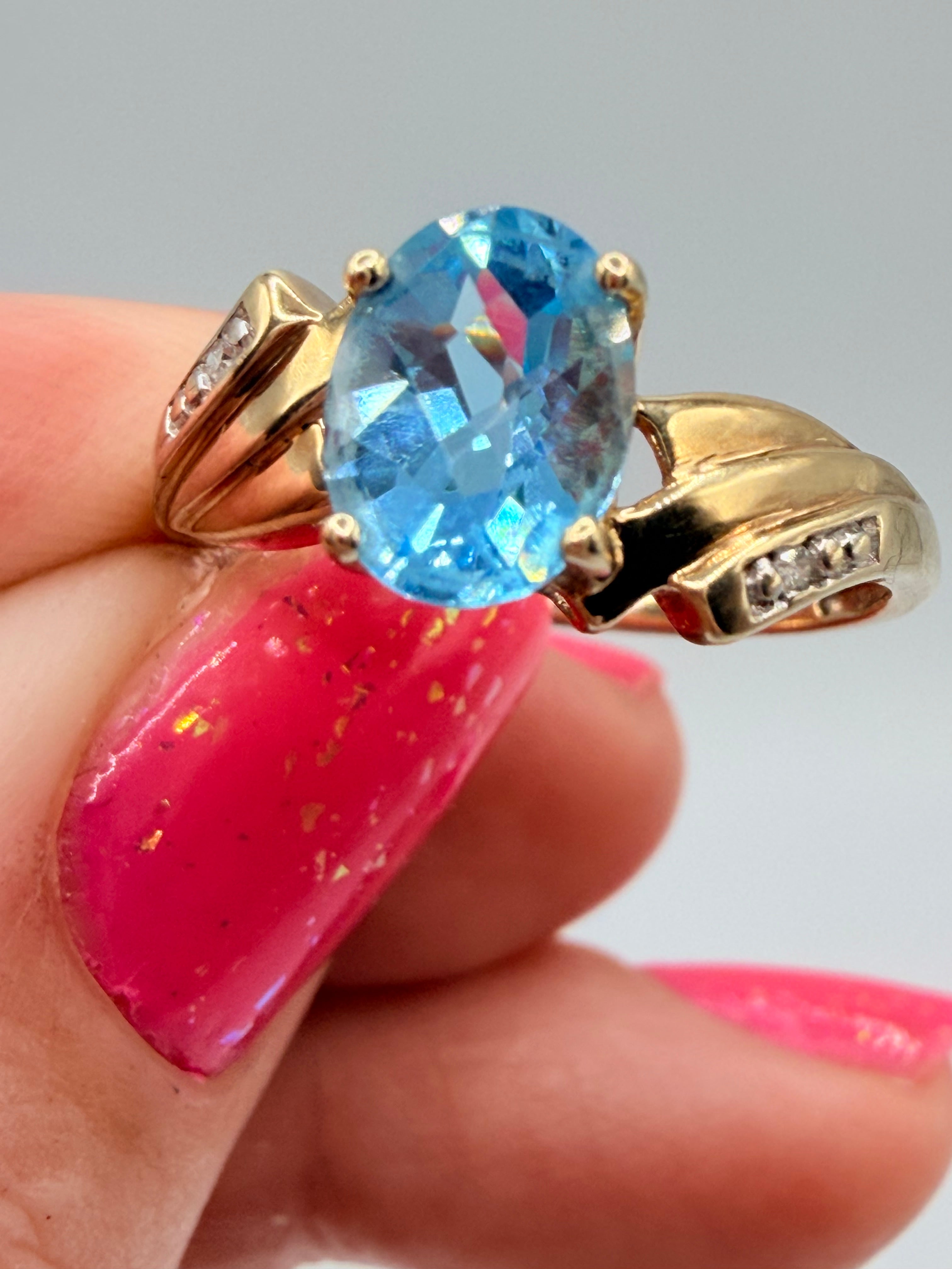 Solid 10K Yellow Gold Ring with Oval-Cut Blue Topaz & Diamond Accents Size 7