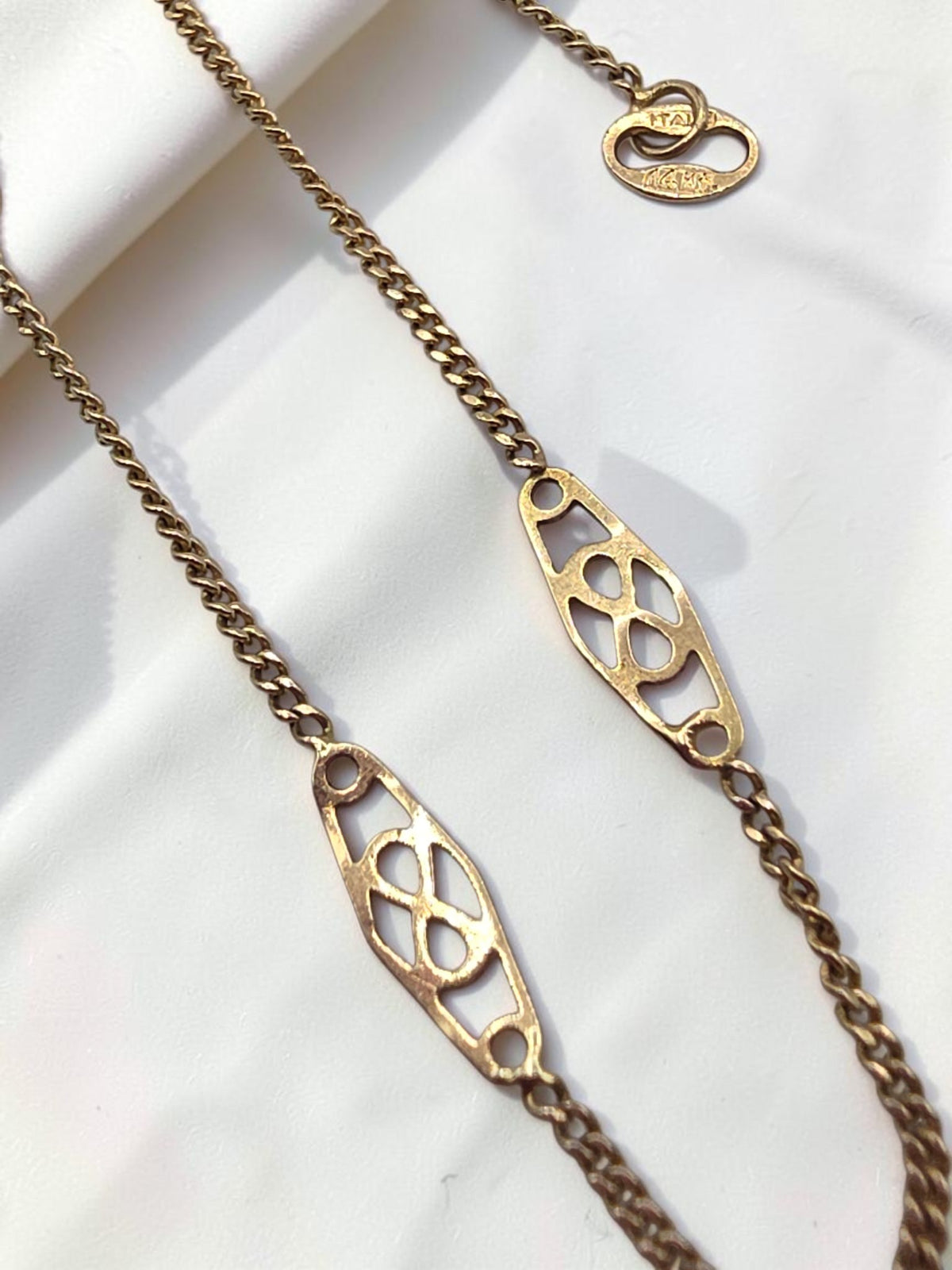 Solid 14K Yellow Gold Italian Filigree Station Curb Chain Bracelet - 8 Inch