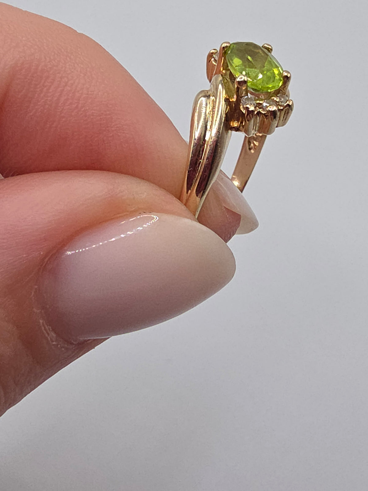 Solid 14K Yellow Gold Oval Cut Green Peridot Ring with Diamond Accents - Size 6