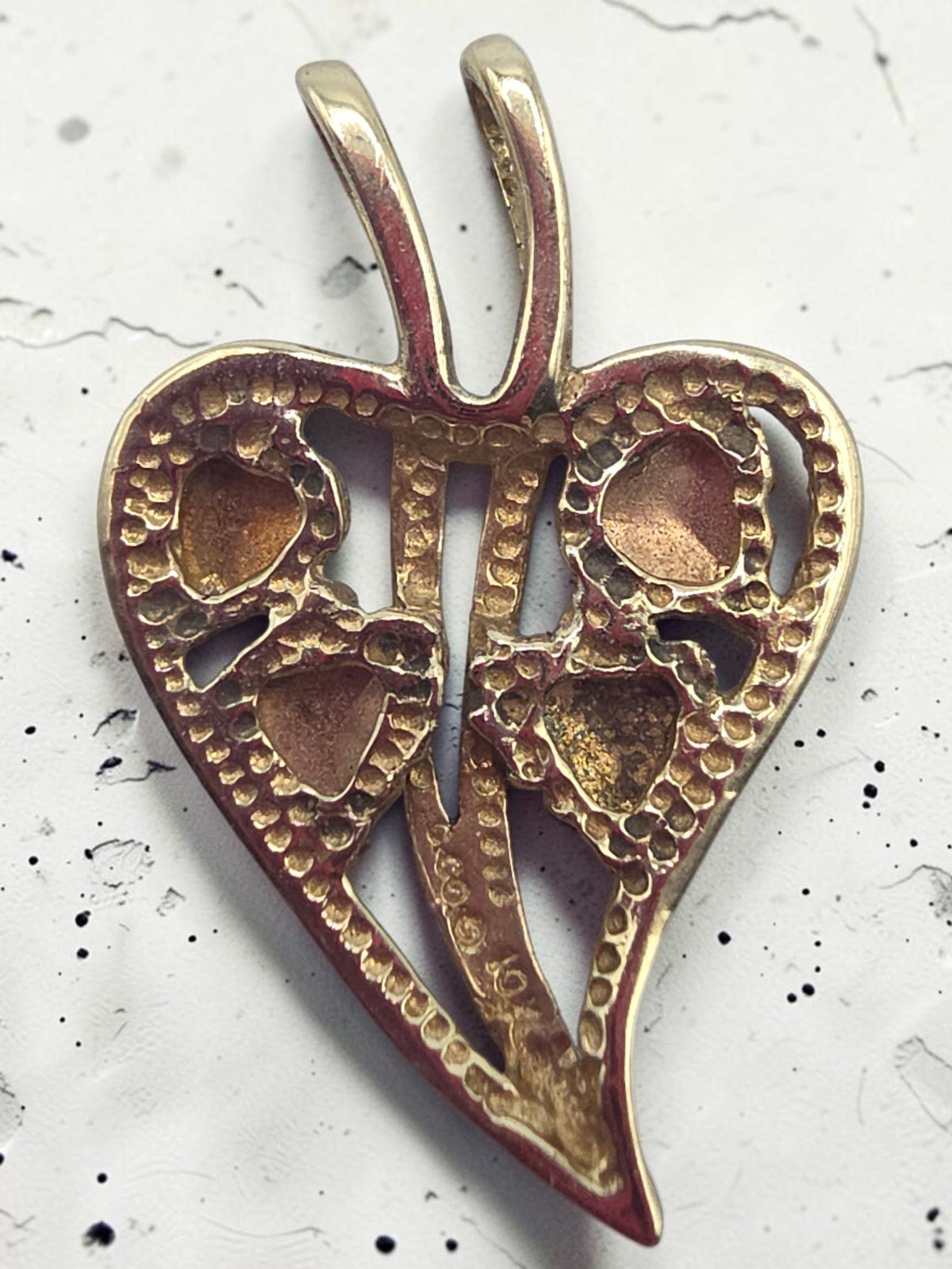 Vintage Black Hills Gold Solid 10K Tri Color Grape Leaf Openwork Heart Pendant