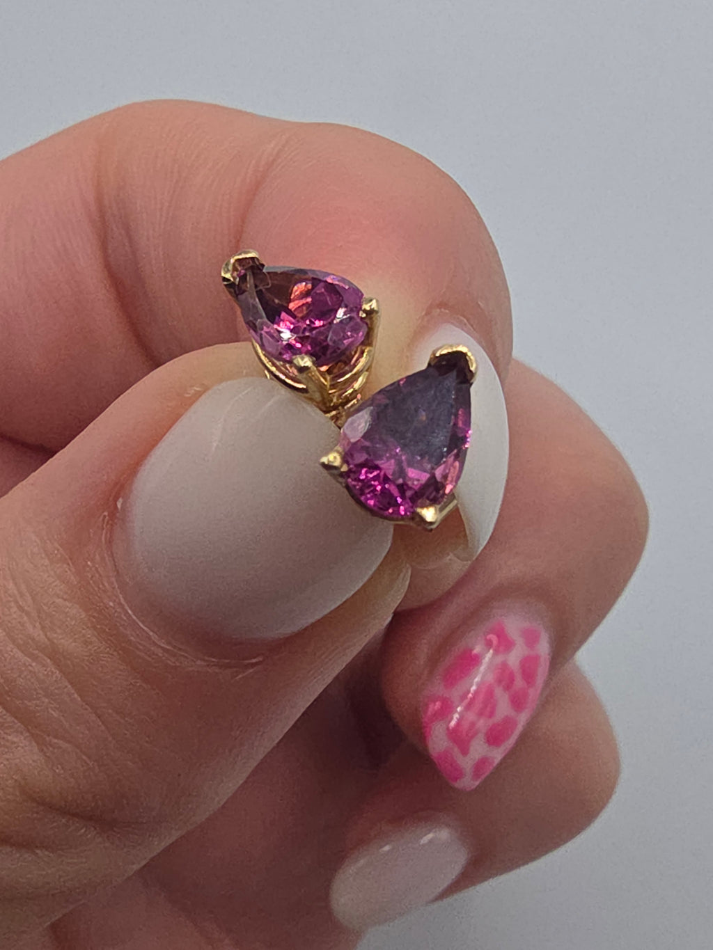 Solid 14K Yellow Gold Pear Cut Natural Raspberry Rhodolite Garnet Stud Earrings