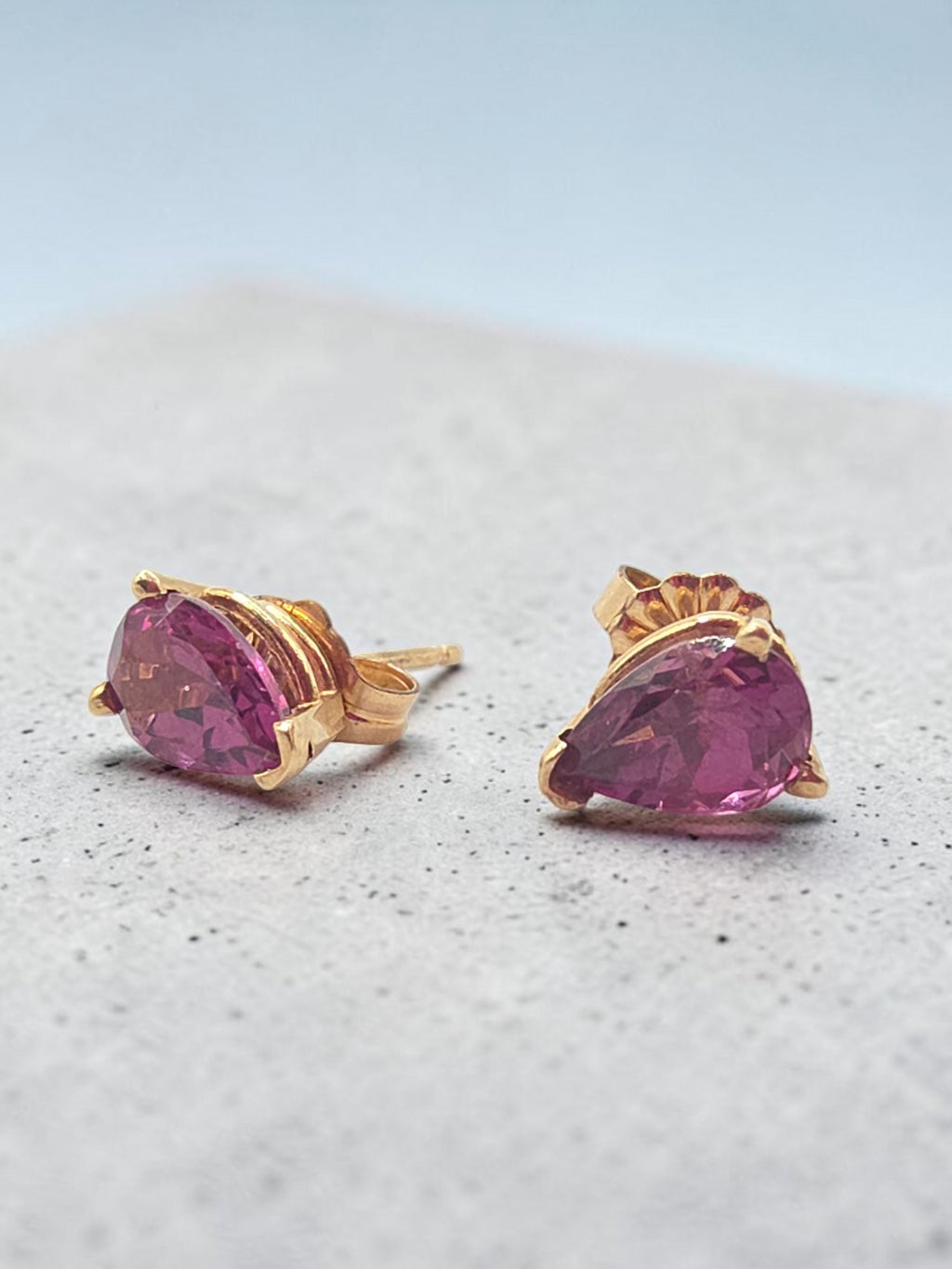 Solid 14K Yellow Gold Pear Cut Natural Raspberry Rhodolite Garnet Stud Earrings