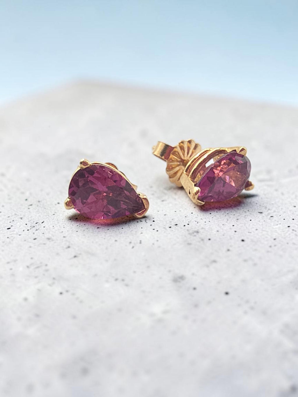 Solid 14K Yellow Gold Pear Cut Natural Raspberry Rhodolite Garnet Stud Earrings