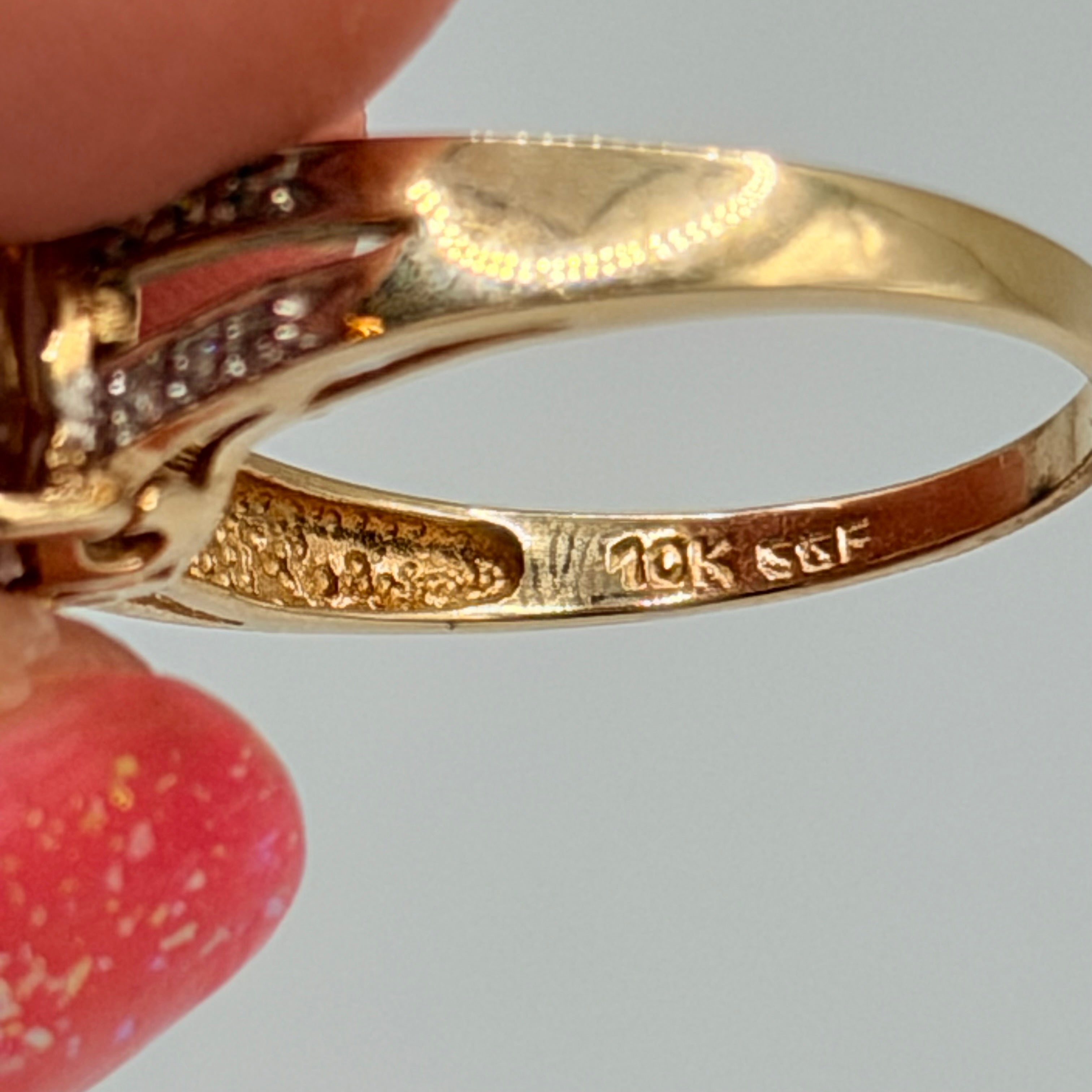 Solid 10K Yellow Gold Ring with Oval Cut Citrine Size 8