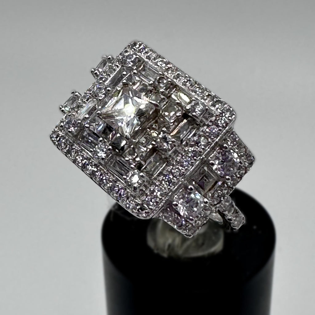 925 sterling silver FZN Fuzion Creations princess cut cubic zirconia halo cocktail ring in size 5.25