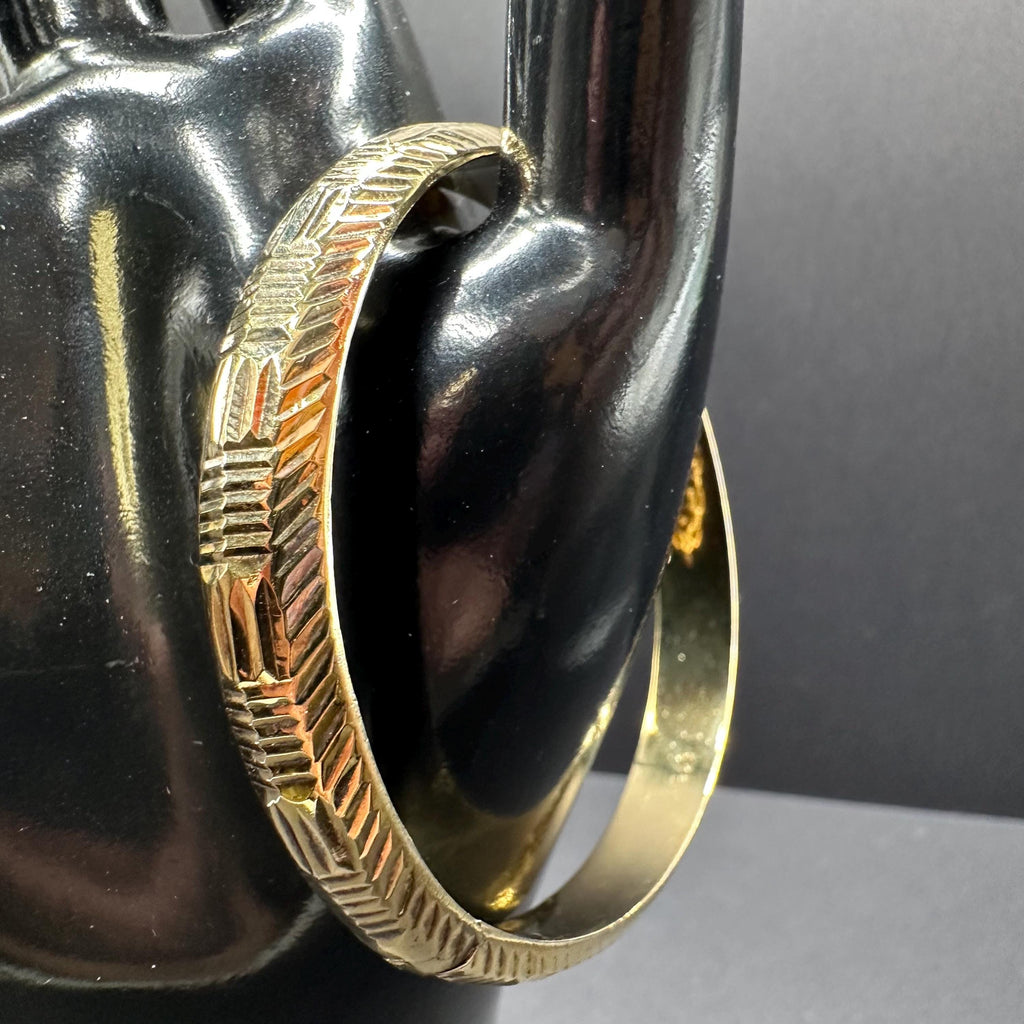925 sterling silver gold vermeil diamond cut hinged bangle bracelet with safety chain in 7.25 inch