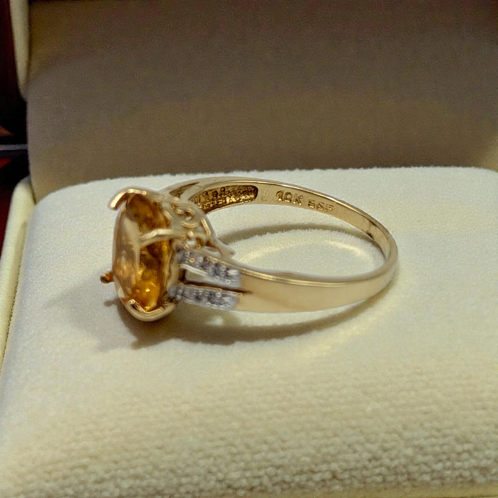 Solid 10K Yellow Gold Ring with Oval Cut Citrine Size 8