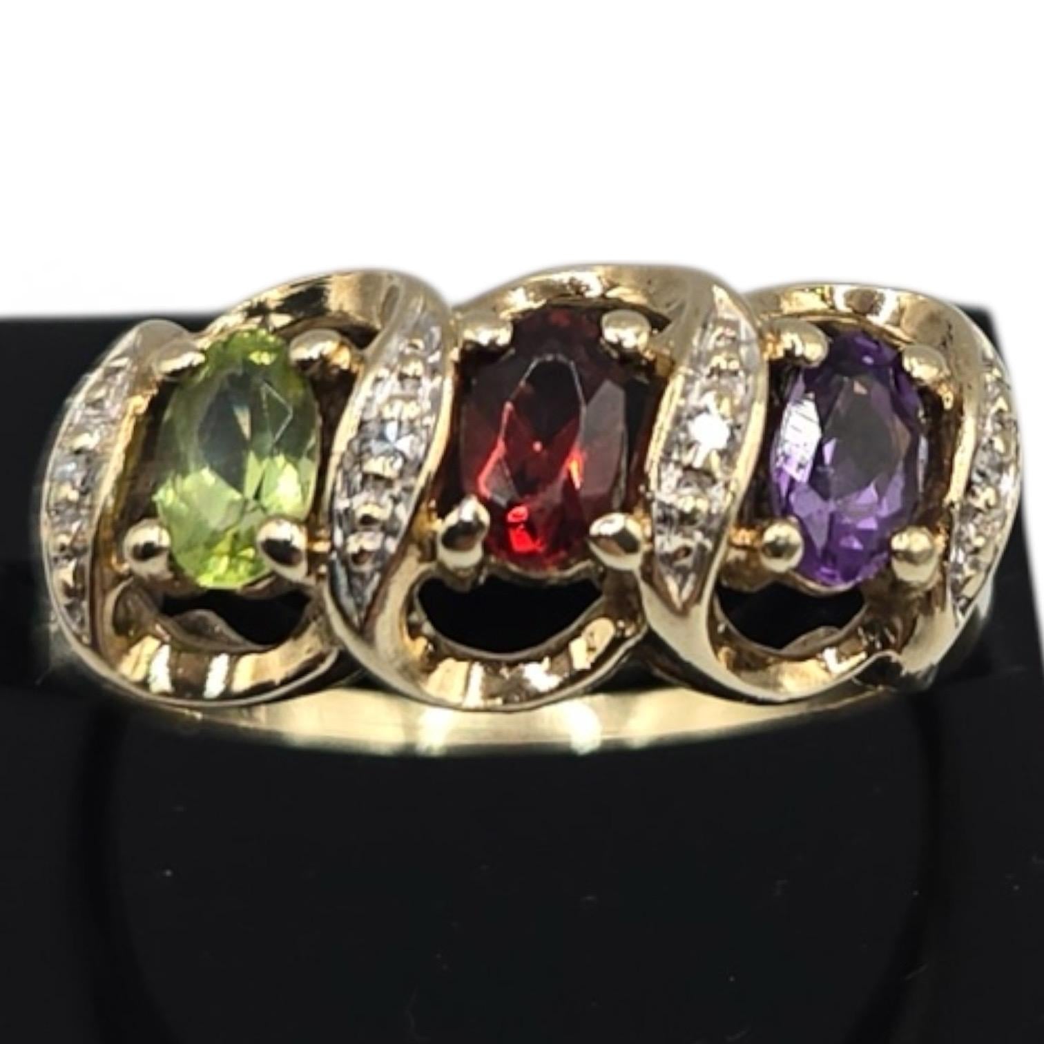 9K Solid Gold Peridot Garnet Amethyst with Diamonds Vintage Ring Size 7.5