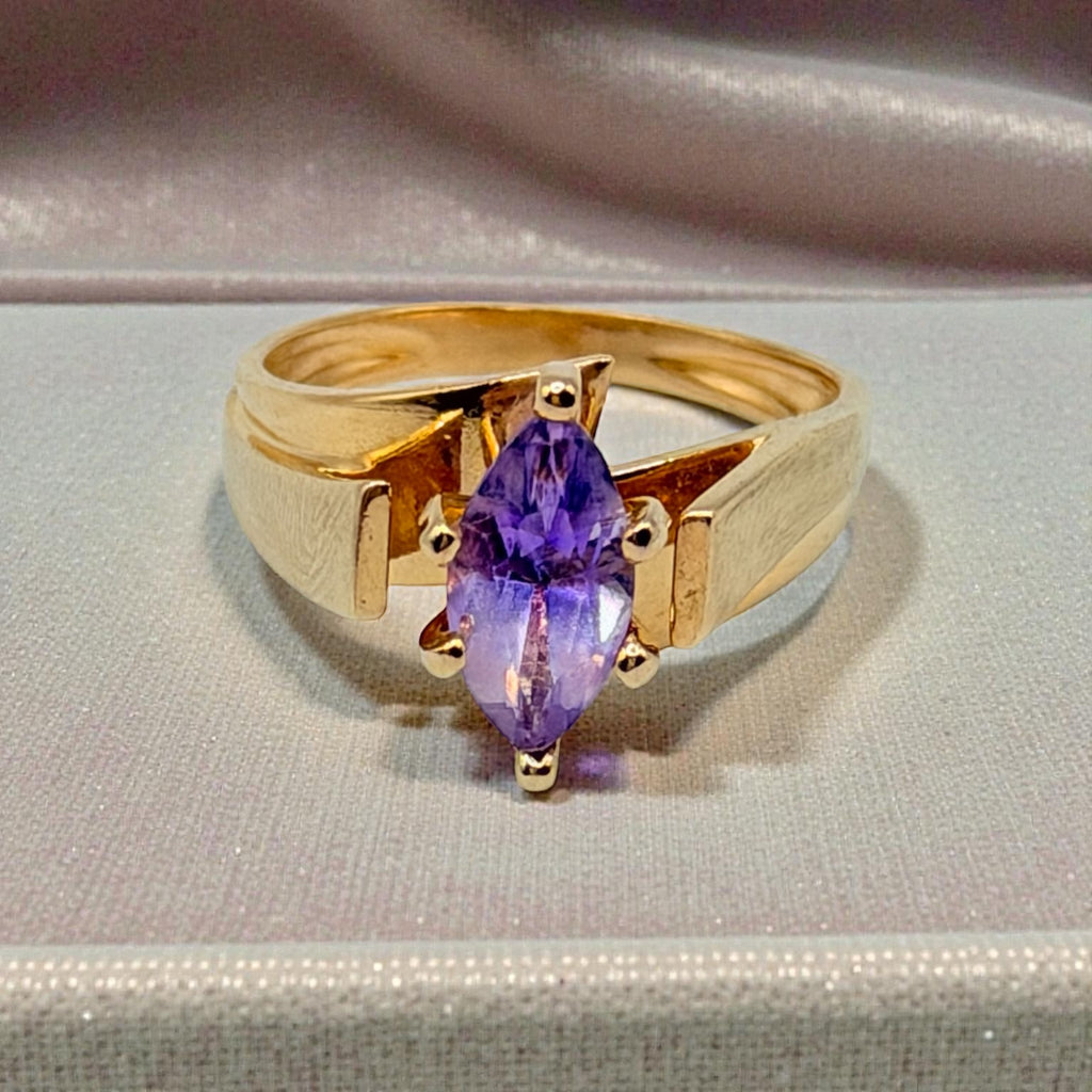Helzberg Solid 14K Yellow Gold Ring with Marquise-Cut Amethyst – Size 6