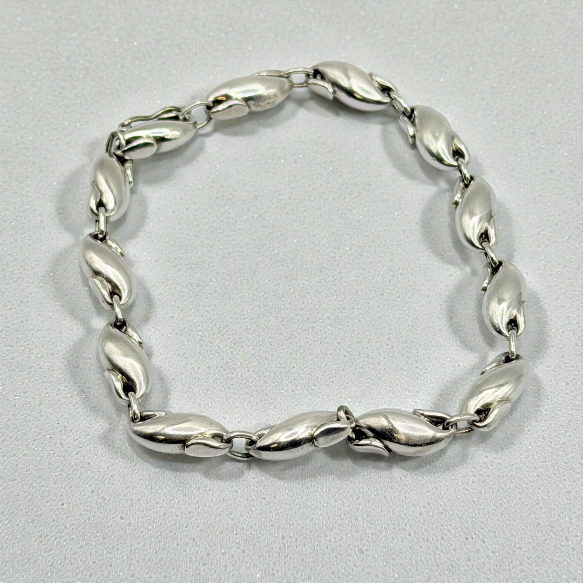 Tiffany & Co. Elsa Peretti Sterling Silver Seahorse Link Bracelet – 8 Inches