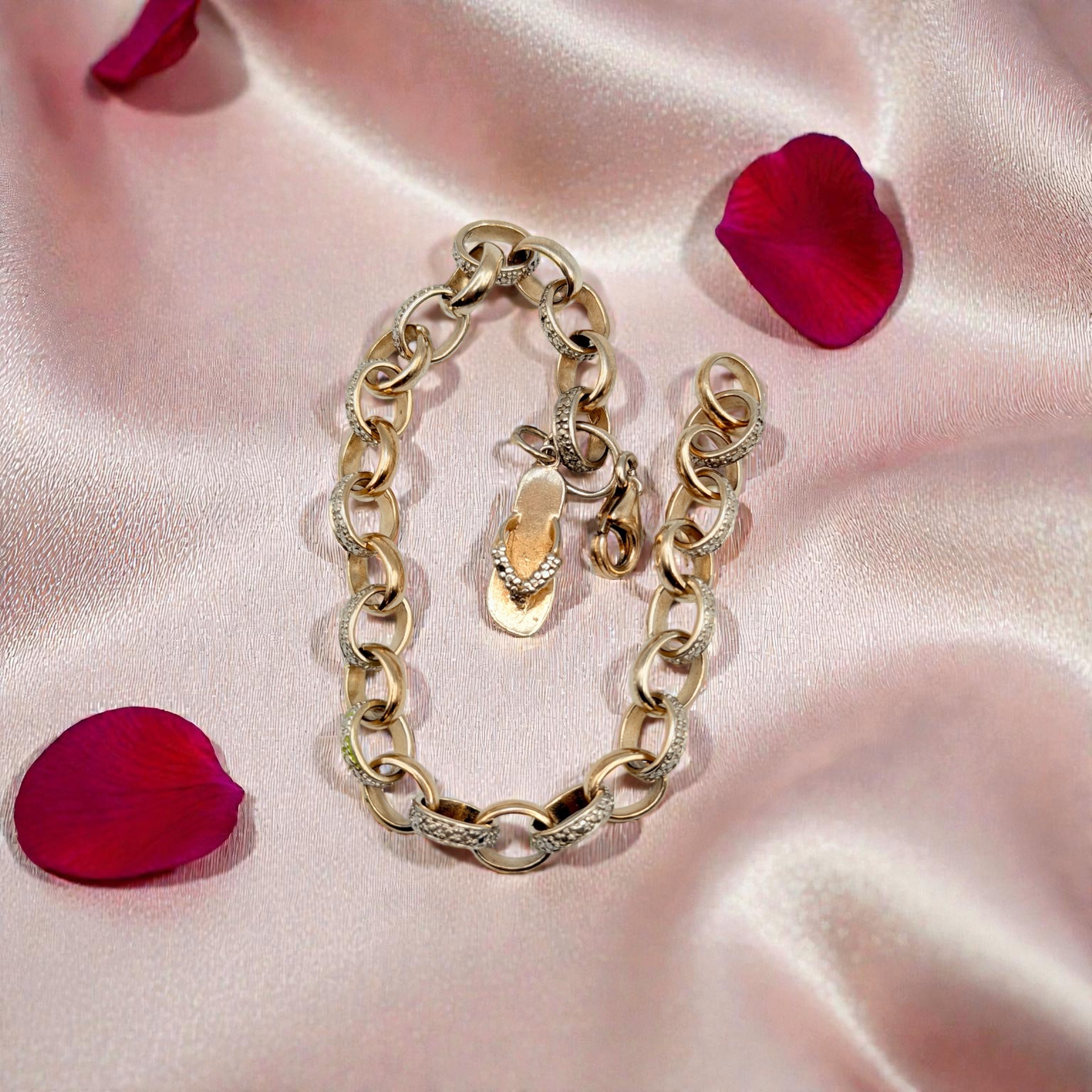 Sterling Silver Linked Bracelet with Sandal Charm – 7.5 Inches