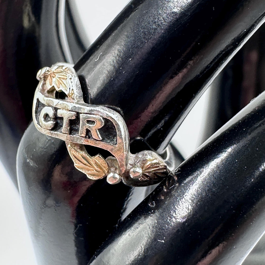 Black Hills Gold CTR 925 Sterling Silver Ring with 12K Gold Leaves, Size 3.75