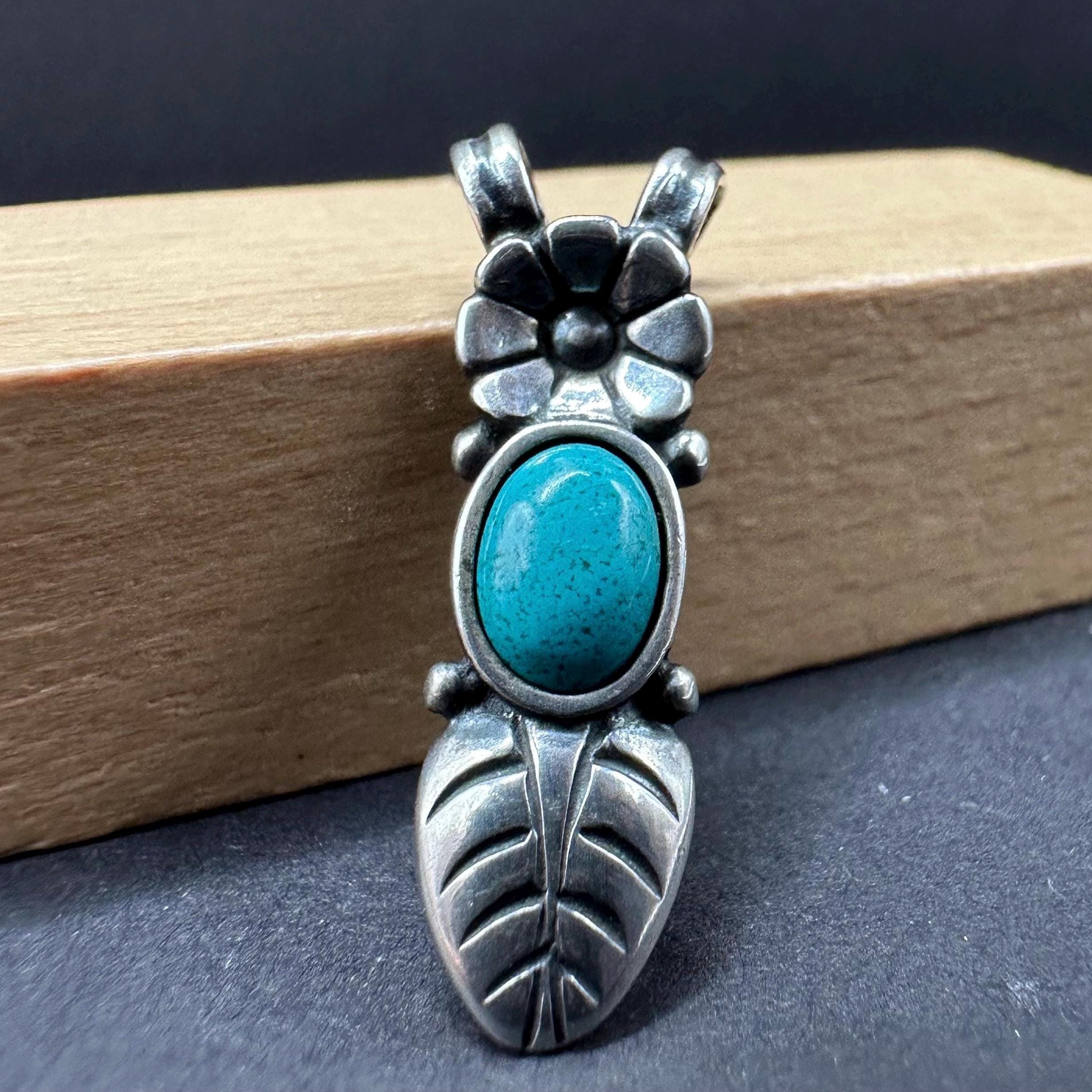 Carolyn Pollack Sterling Silver 925 Feather Flower and Turquoise Stone Native American Necklace Pendant