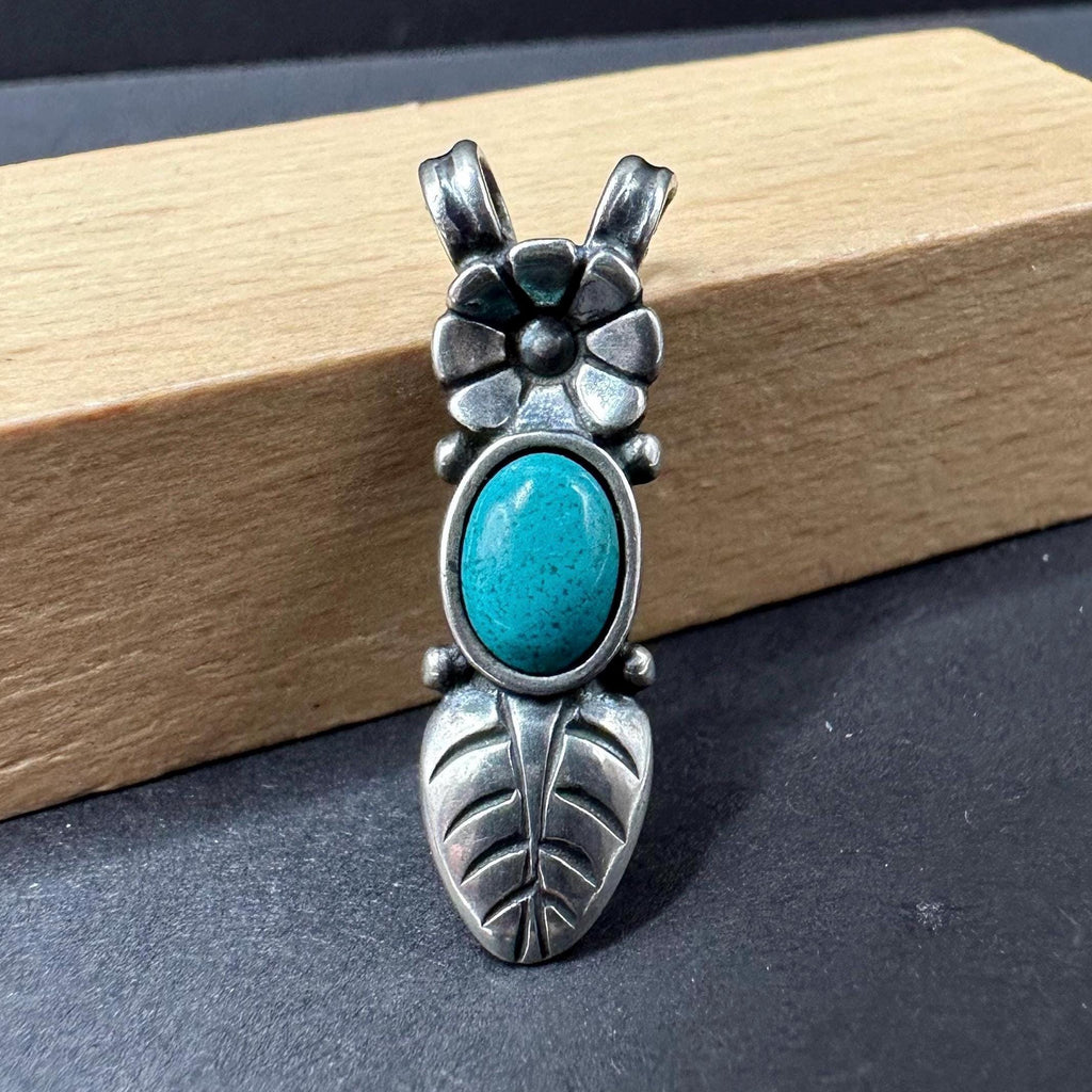 Carolyn Pollack Sterling Silver 925 Feather Flower and Turquoise Stone Native American Necklace Pendant