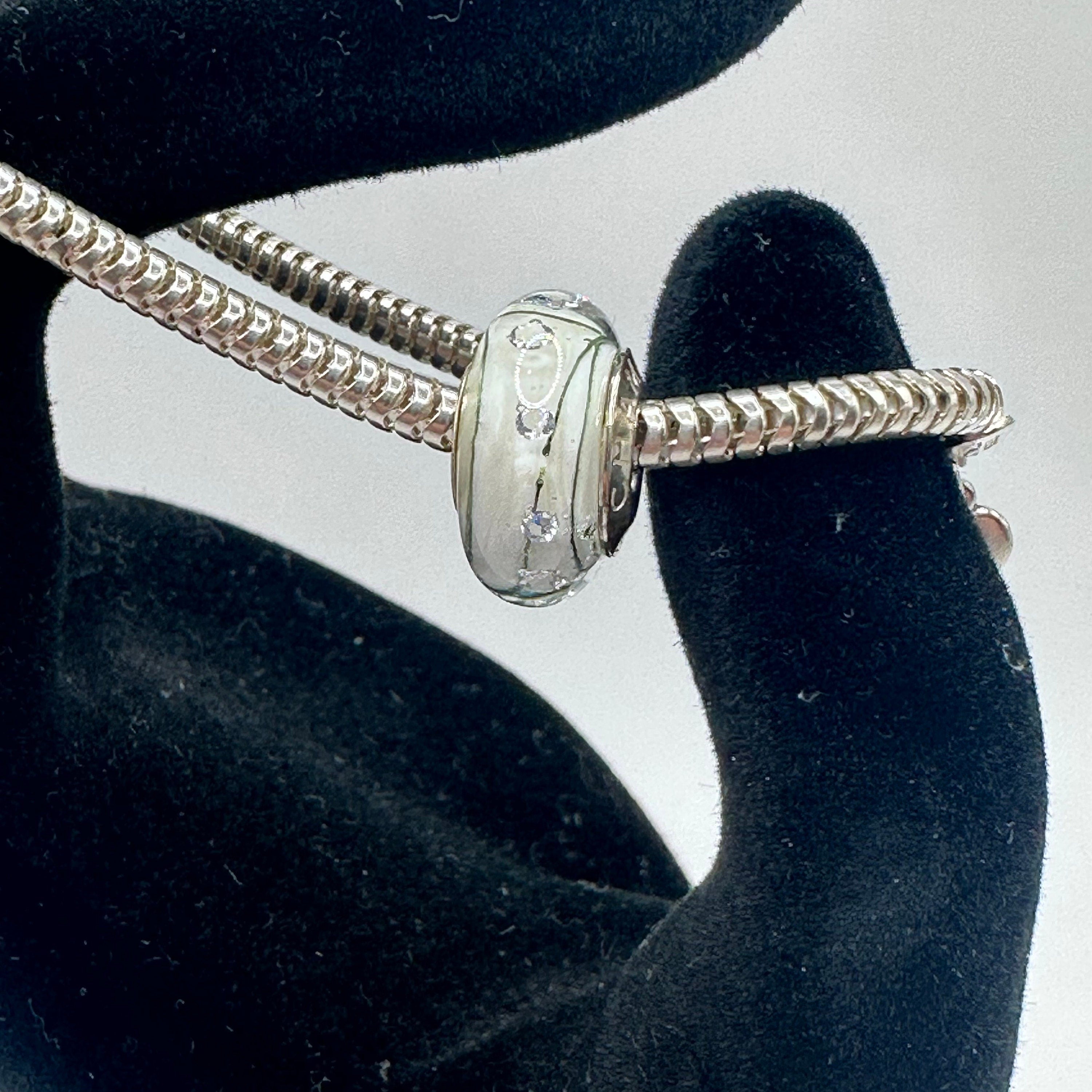 Chamilia Murano Sterling Silver Vintage Bracelet with White Glass Charm