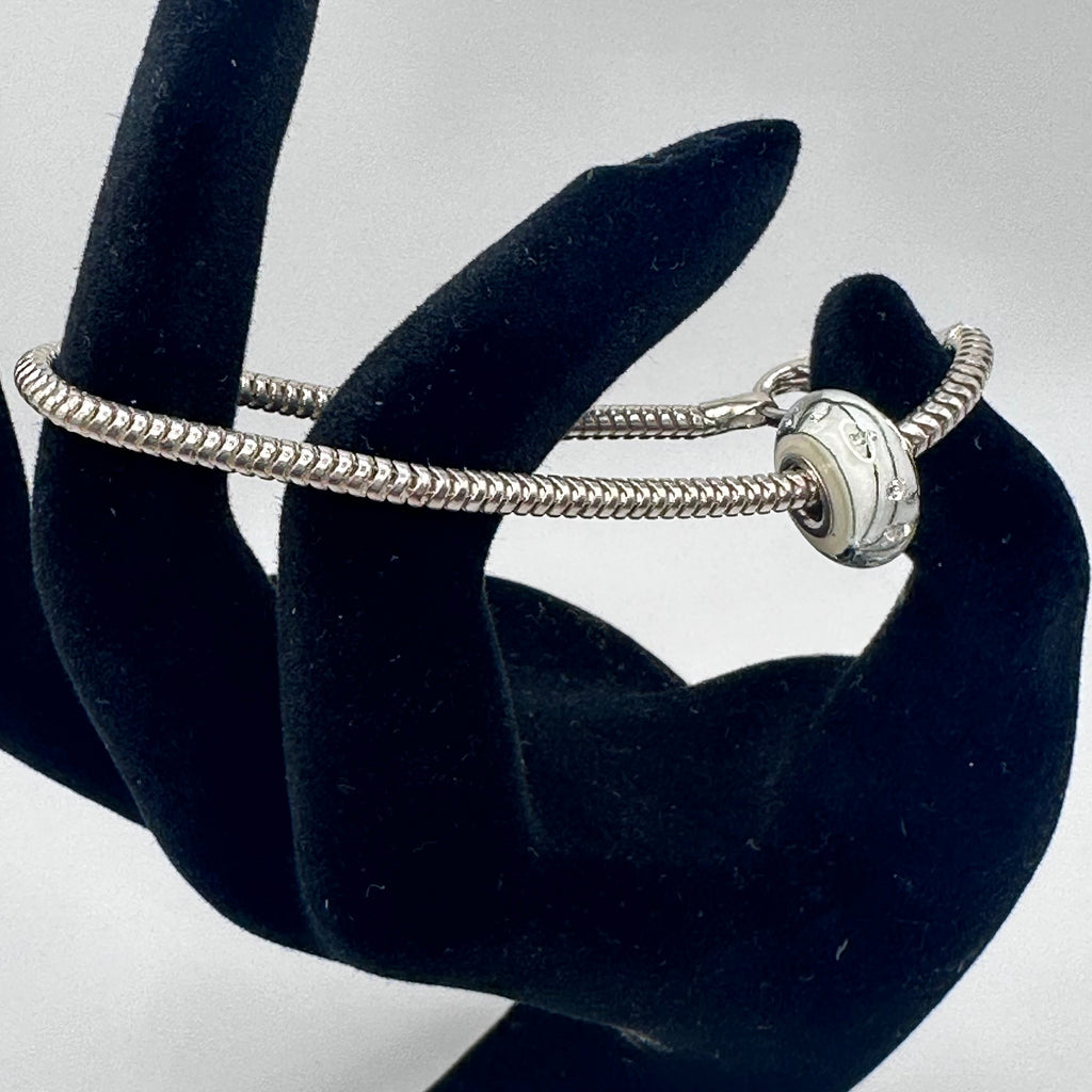Chamilia Murano Sterling Silver Vintage Bracelet with White Glass Charm