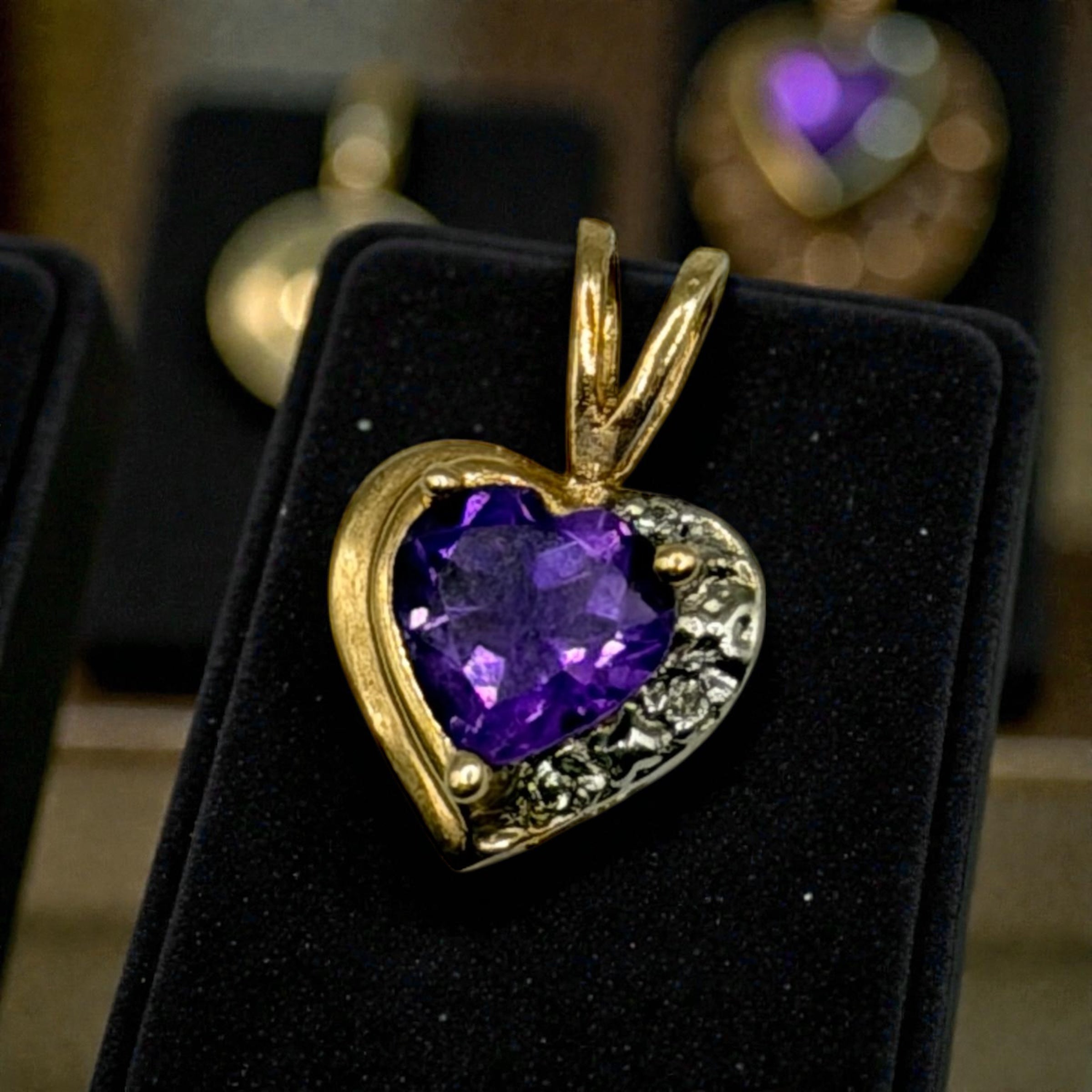 Solid 10K Yellow Gold Necklace Pendant with Heart Cut Amethyst
