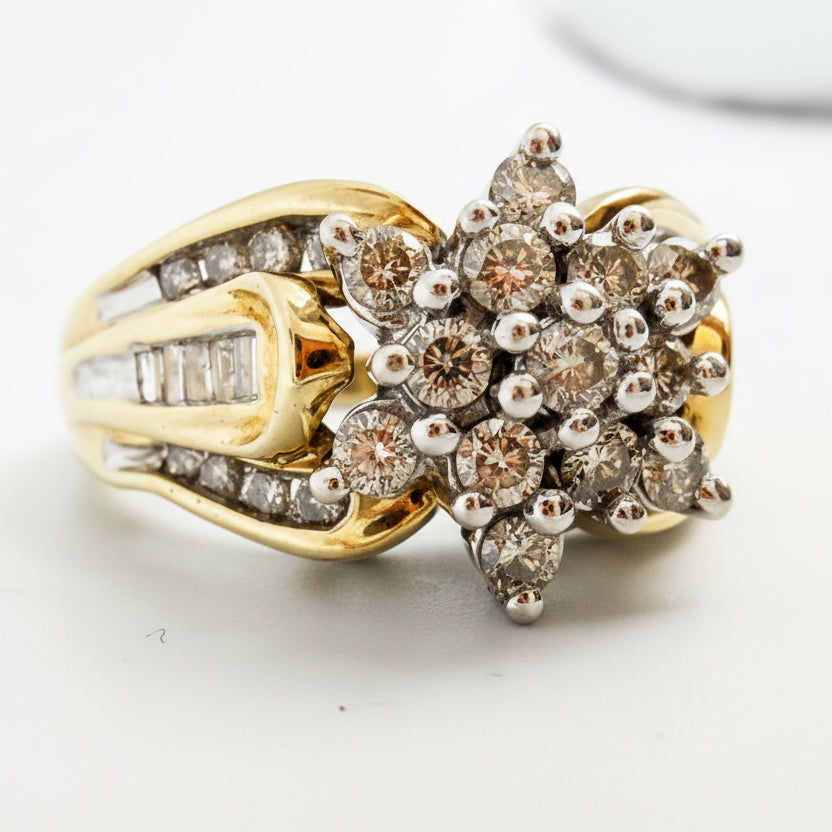 Jane Seymour Solid 10K Yellow Gold Ring with Diamond Cluster – Size 7