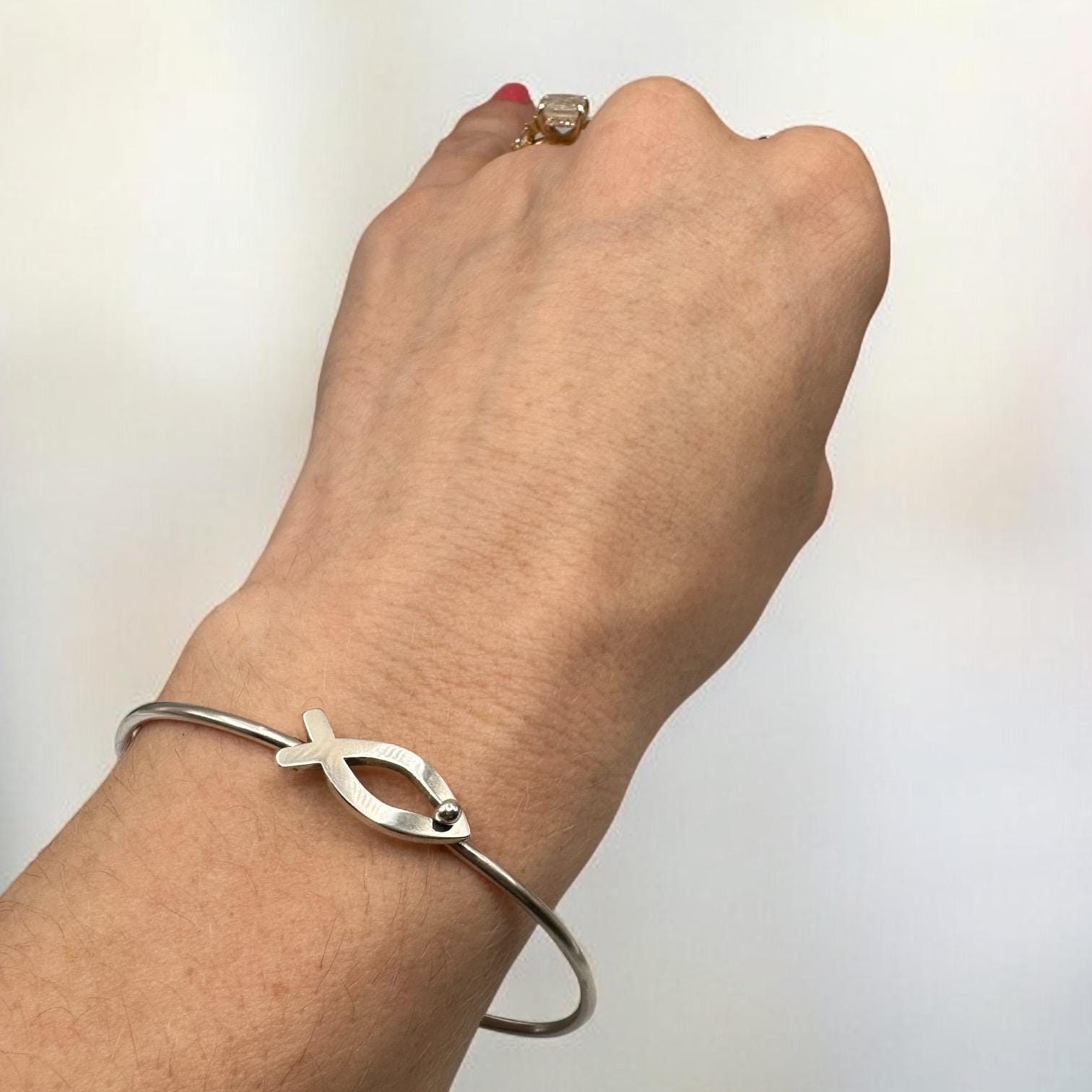 James Avery Ichthus Fish Hook Bangle 7 Inches Sterling Silver RETIRED