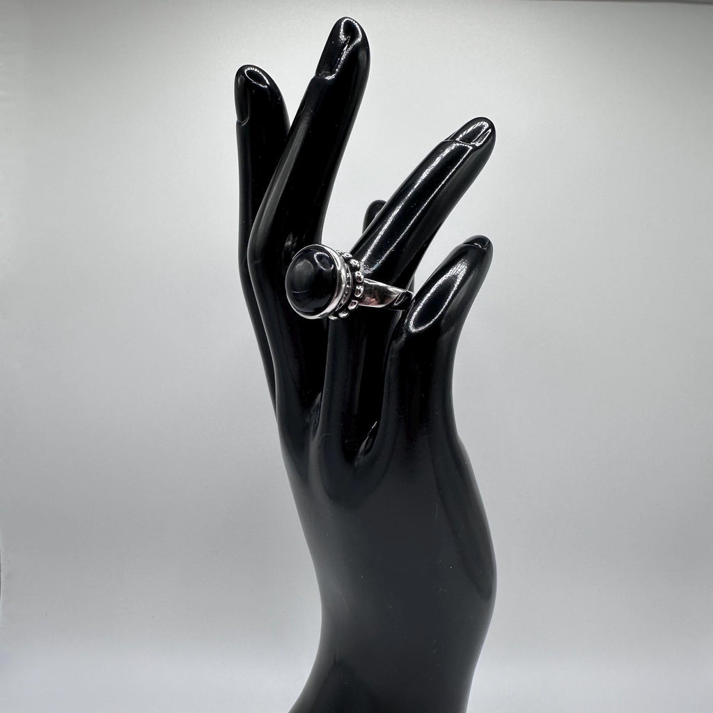 James Avery Sterling Silver and Black Onyx Ring Size 6.25 Retired