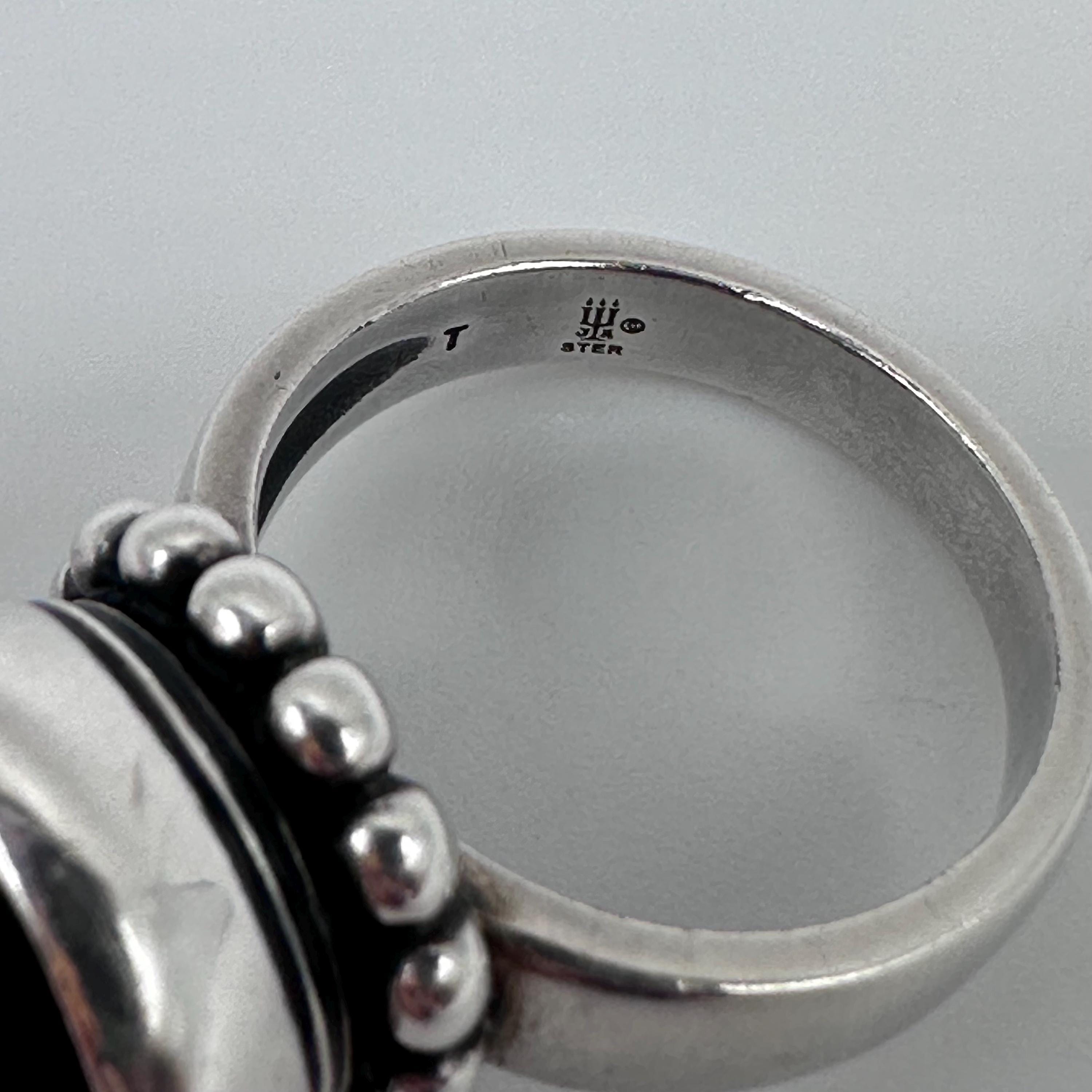 James Avery Sterling Silver and Black Onyx Ring Size 6.25 Retired