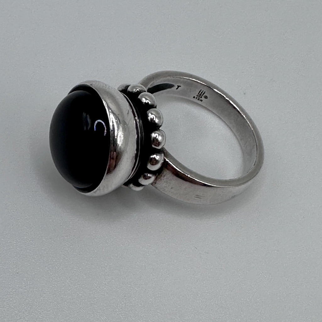 James Avery Sterling Silver and Black Onyx Ring Size 6.25 Retired