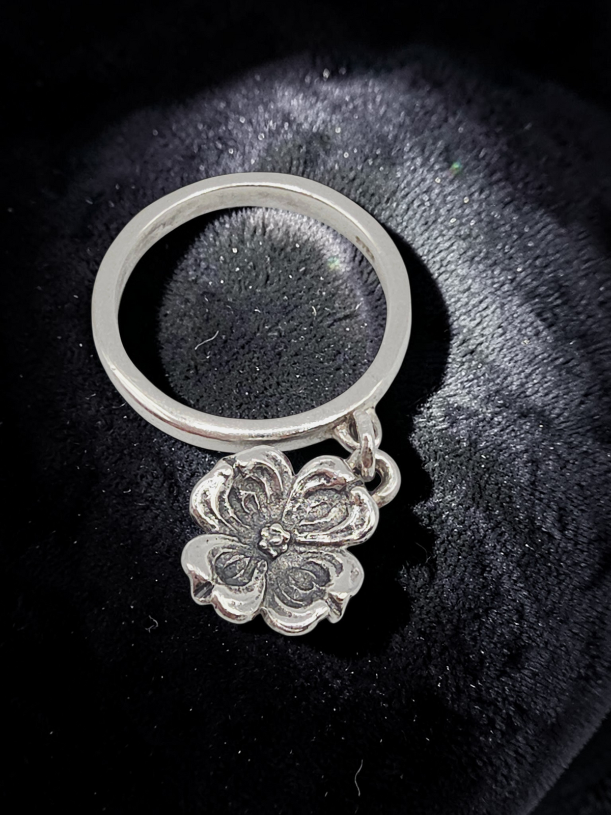 RETIRED James Avery Dogwood Flower Charm Ring - Size 5