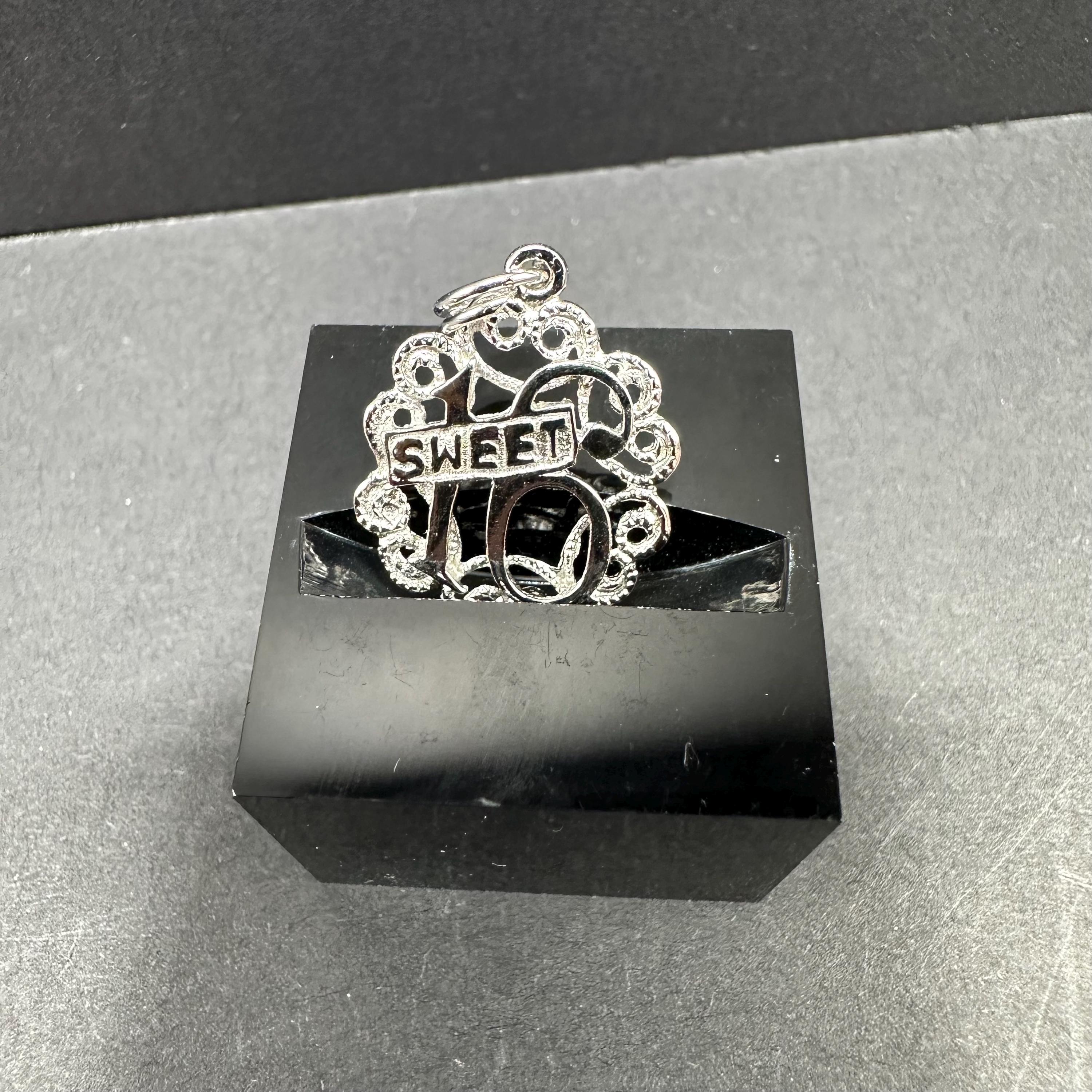 Sweet 16 Sterling Silver 925 Necklace Pendant