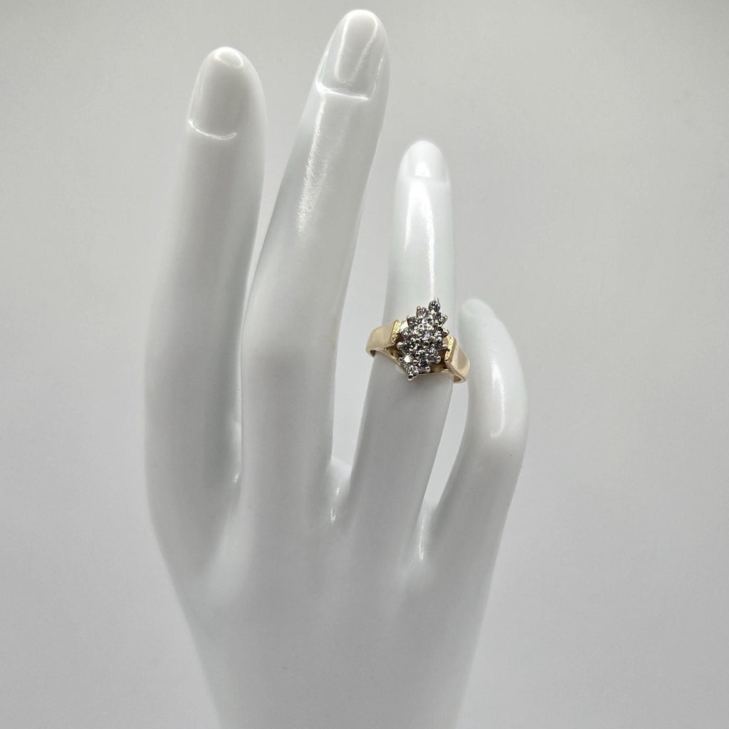 Vintage 14K Gold Ring with .48 Carat Total Weight Diamond Cluster Ring Size 5.25