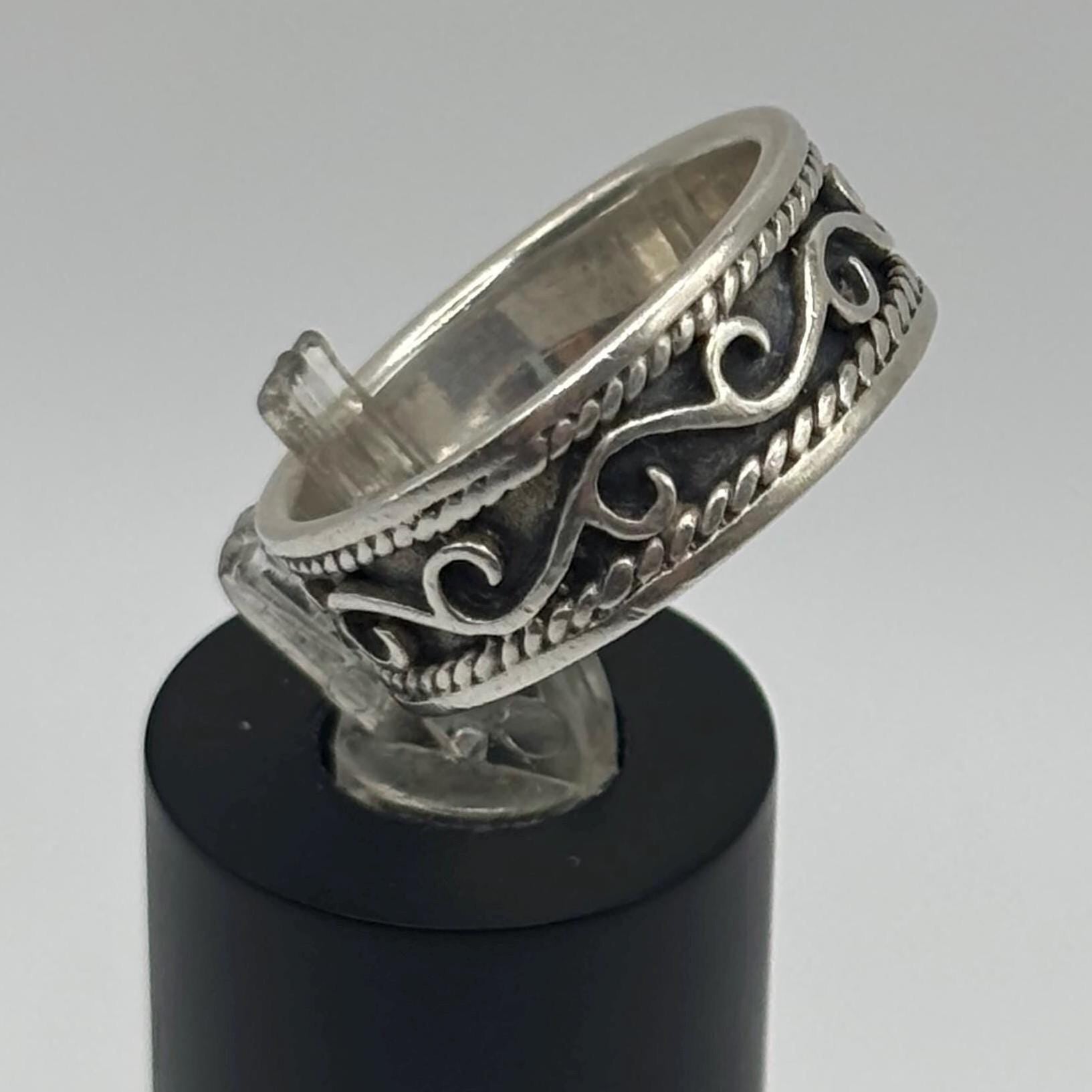Vintage 925 Sterling Silver Bali Scroll Ring Size  7