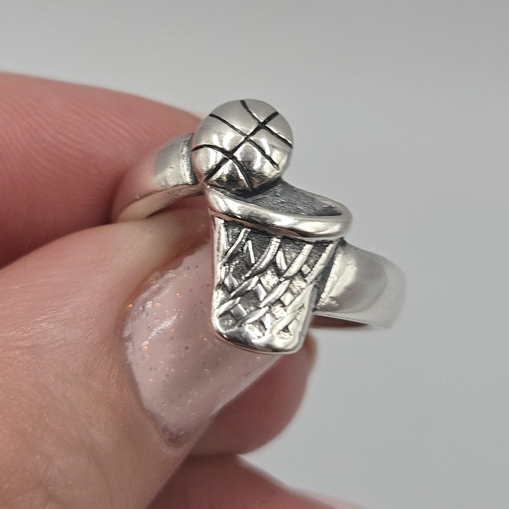 Vintage 925 Sterling Silver James Avery Basketball and Hoop Ring Size 6.5 RETIRED