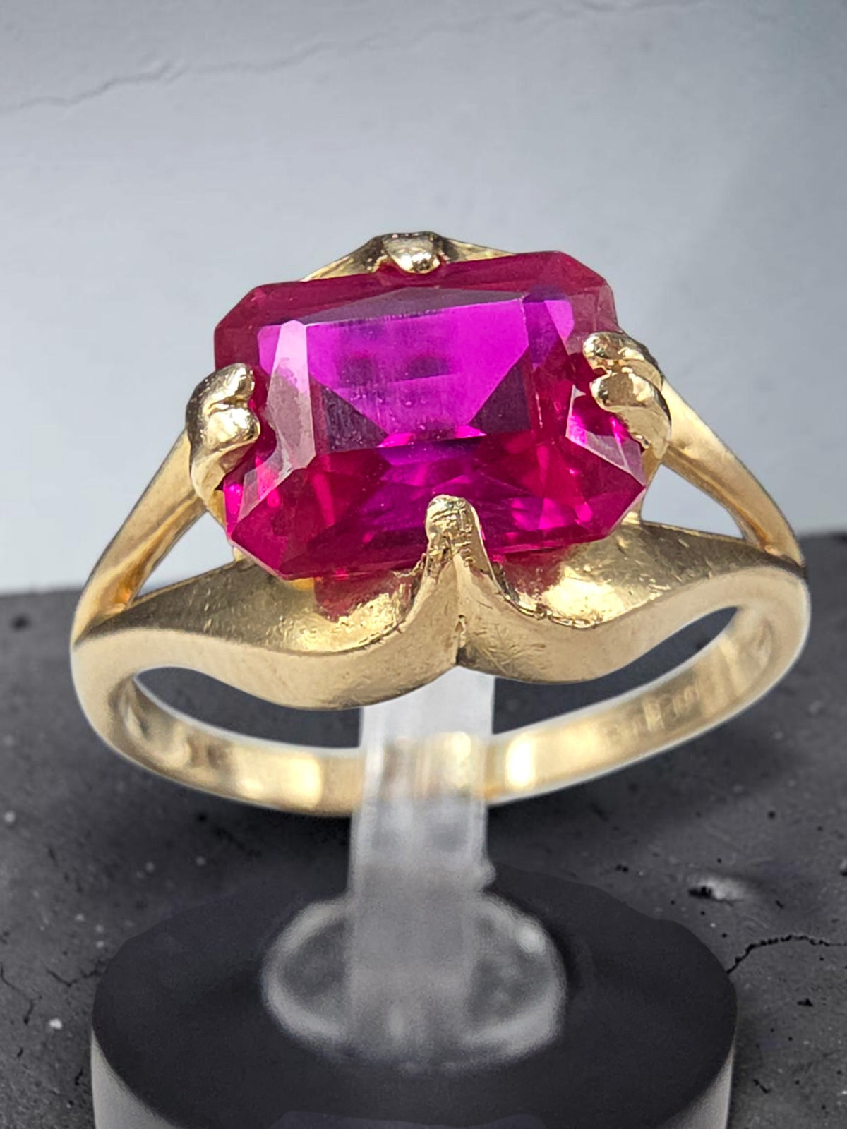 Vintage BOBOR Kushner and Ingwer Solid 14K Yellow Gold Ring with Large Emerald Cut Lab Created Ruby Size 5